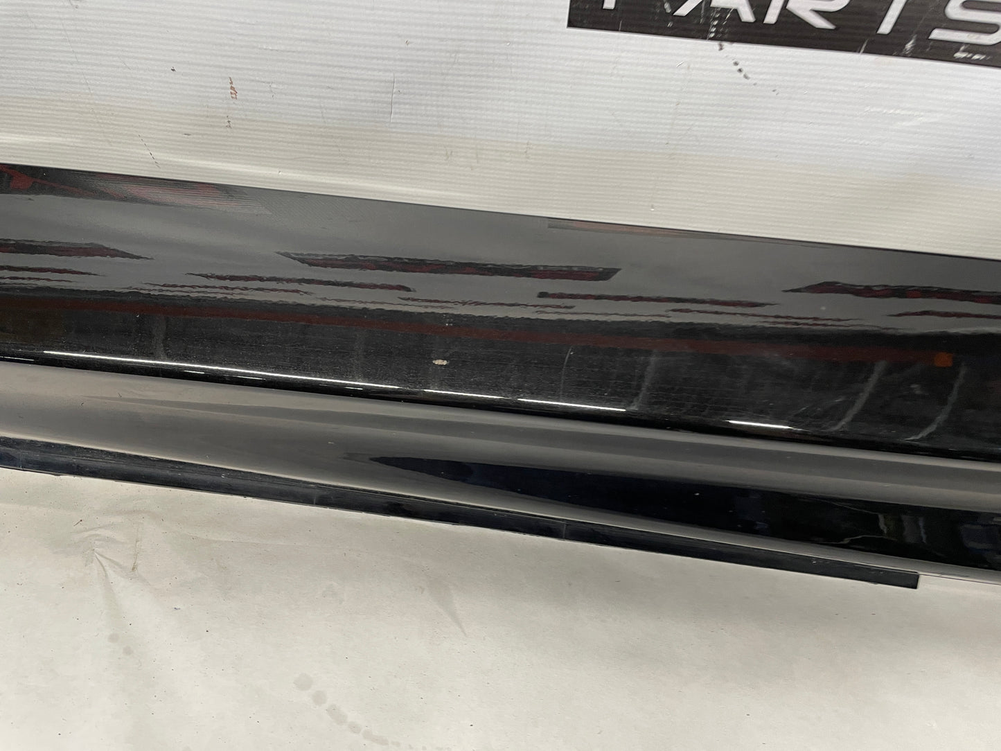 2014 Chevy SS Sedan LH Driver Side Skirt Rocker Molding Trim Panel OEM - Day's Parts Yard