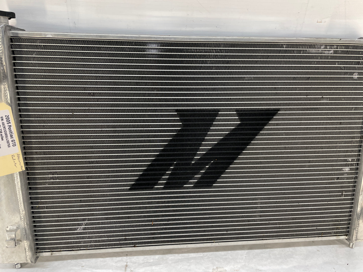 2005 Pontiac GTO Mishimoto Aluminum Radiator