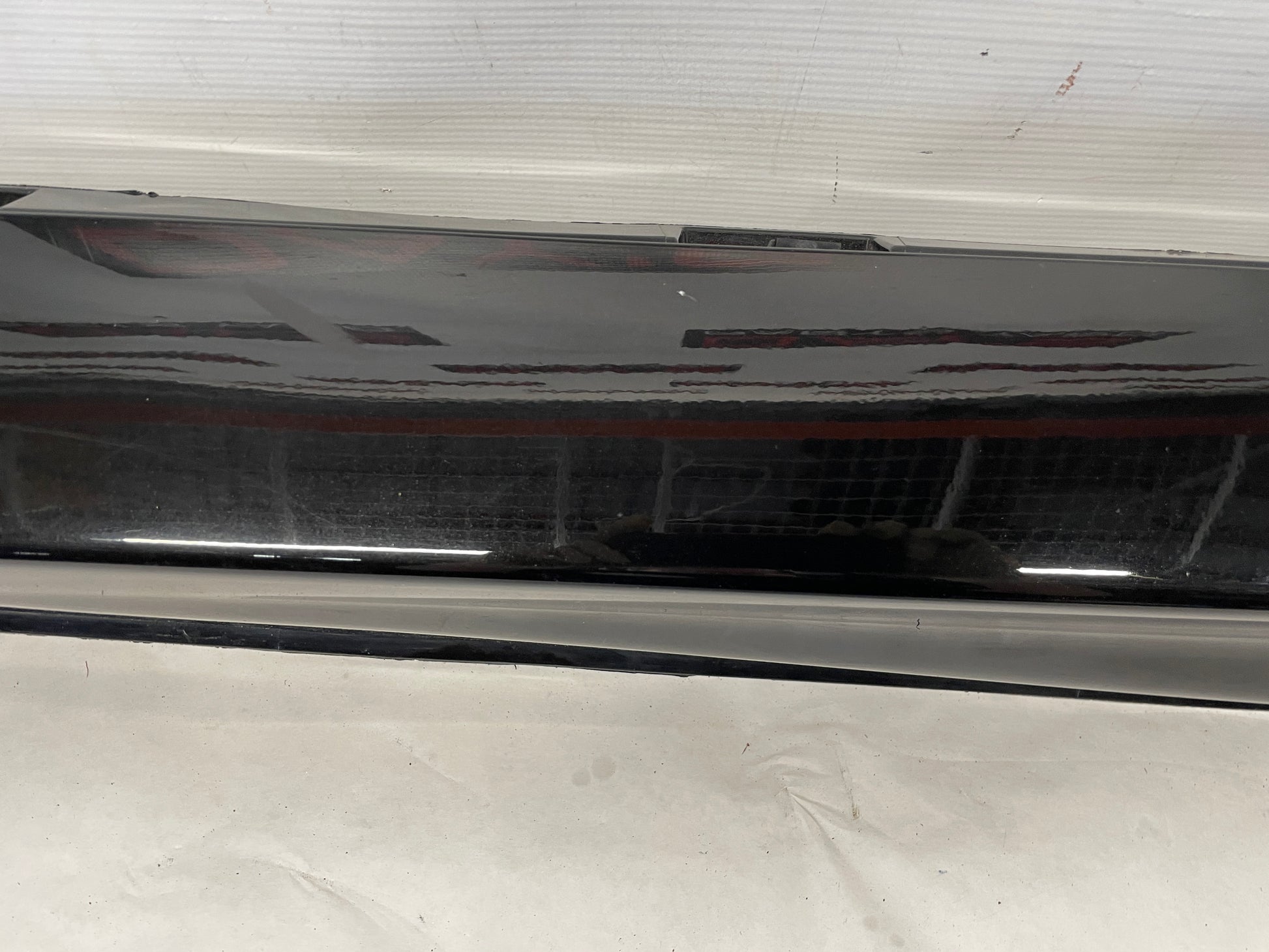 2014 Chevy SS Sedan LH Driver Side Skirt Rocker Molding Trim Panel OEM - Day's Parts Yard