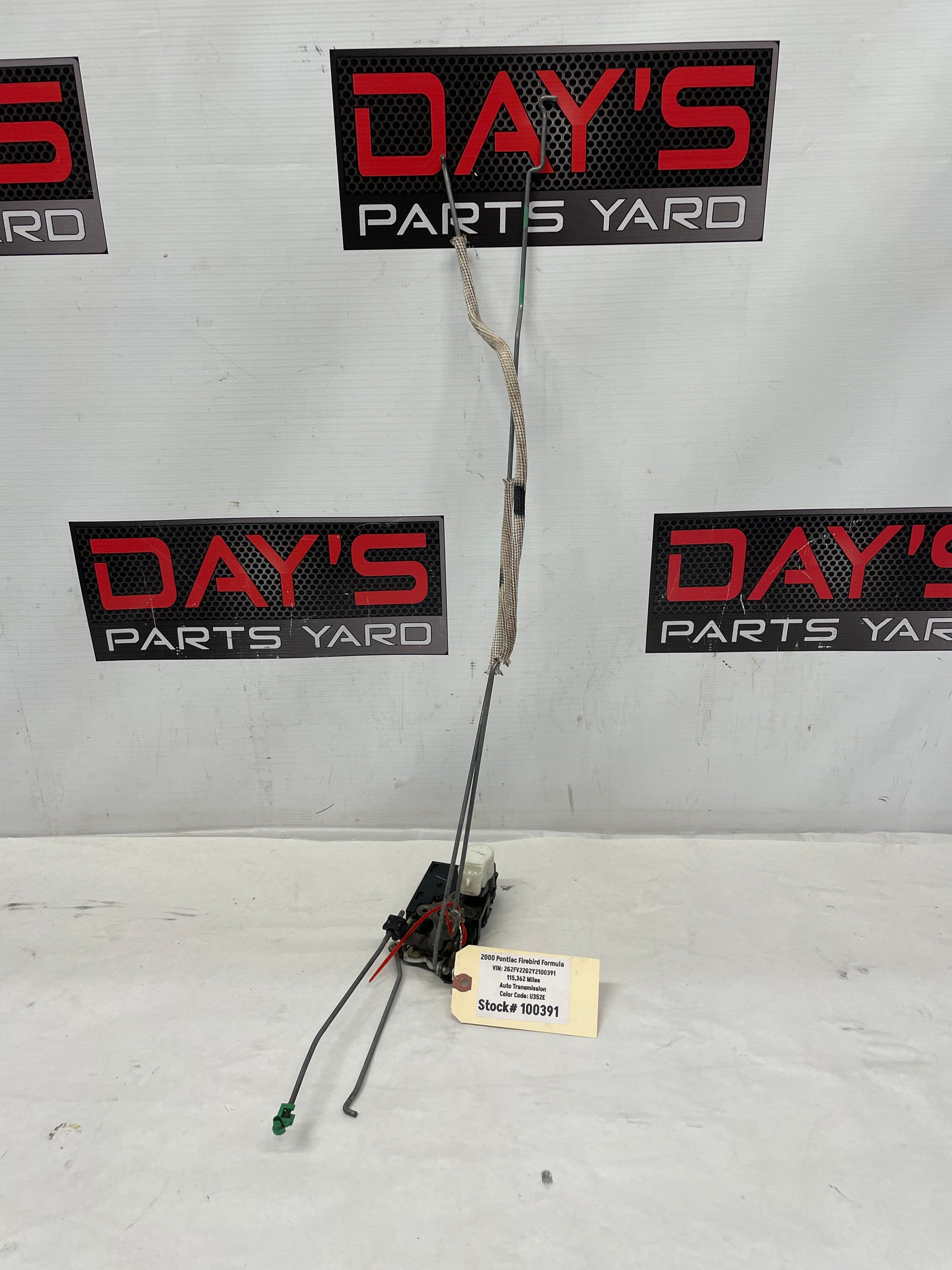 2000 Pontiac Firebird Formula RH Passenger Door Power Lock Actuator OEM - Day's Parts Yard