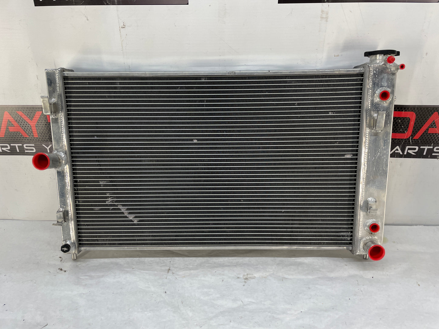 2005 Pontiac GTO Mishimoto Aluminum Radiator