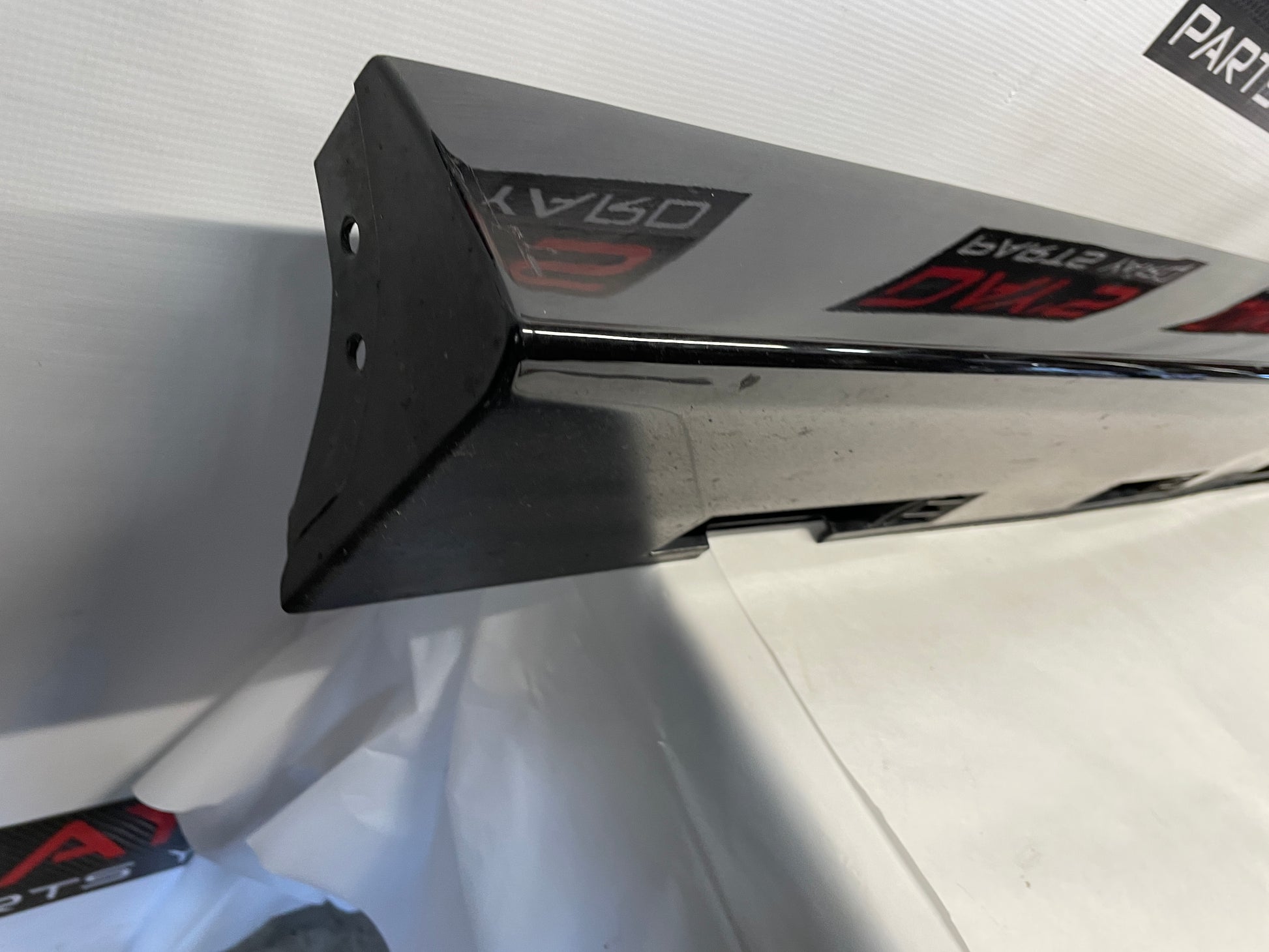 2014 Chevy SS Sedan LH Driver Side Skirt Rocker Molding Trim Panel OEM - Day's Parts Yard