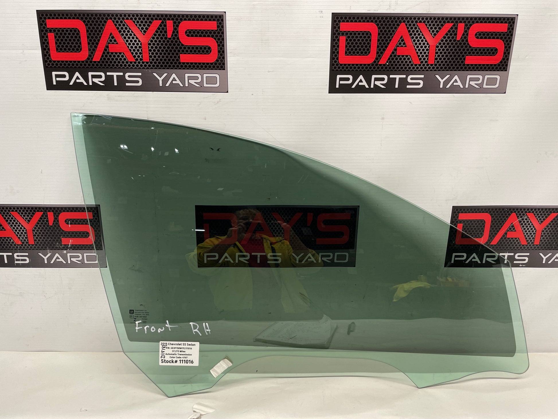 2015 Chevy SS Sedan RH Passenger Front Door Window Glass OEM - Day's Parts Yard