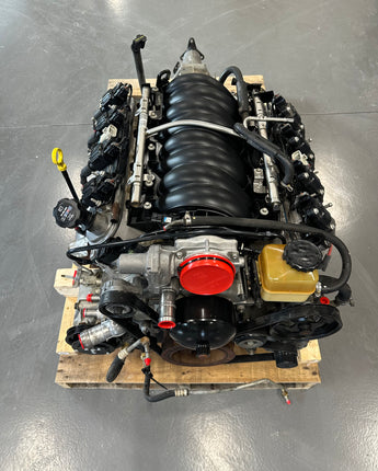 6.0 LS2 Engine 4L65 Automatic Transmission Drivetrain Pullout