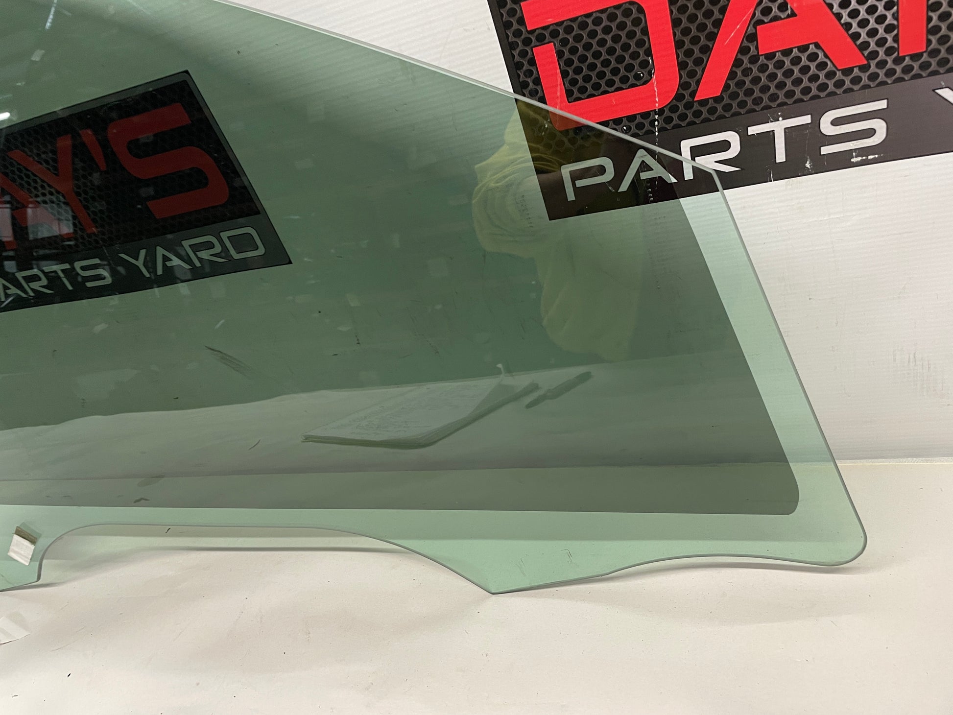 2015 Chevy SS Sedan RH Passenger Front Door Window Glass OEM - Day's Parts Yard
