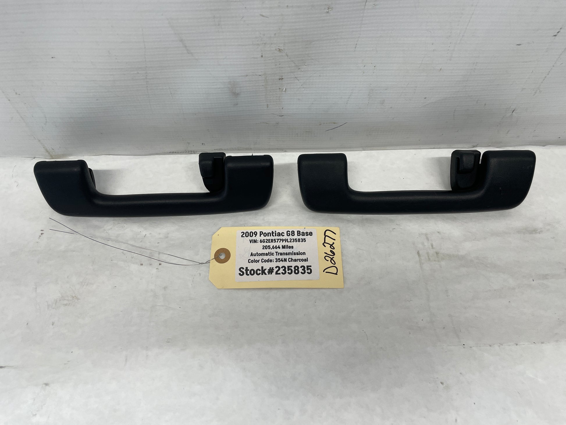 2009 Pontiac G8 Base RH & LH Grab Bars Handles OEM - Day's Parts Yard