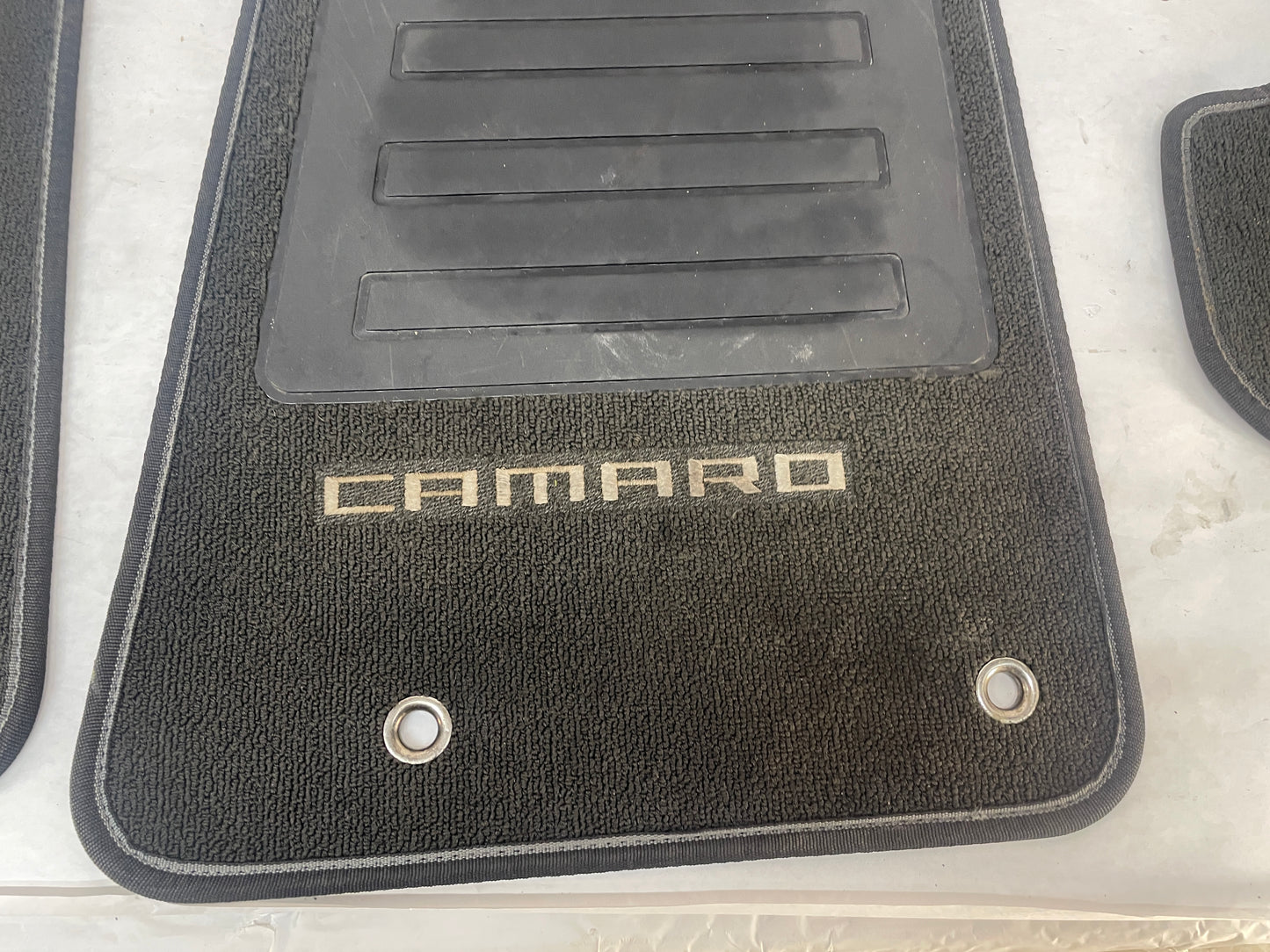 2014 Chevy Camaro SS Floor Mats Front and Rear OEM - Day's Parts Yard