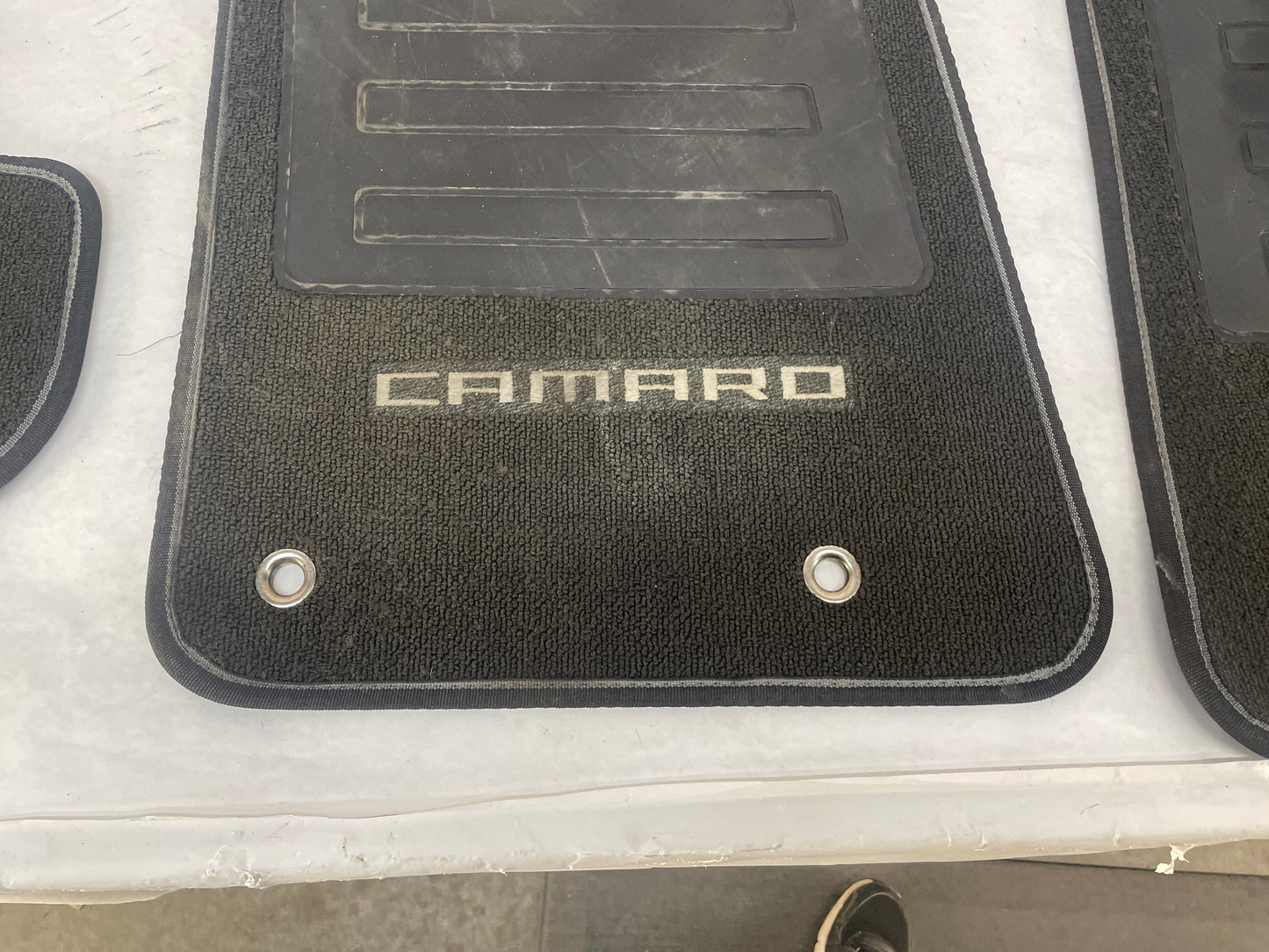 2014 Chevy Camaro SS Floor Mats Front and Rear OEM - Day's Parts Yard