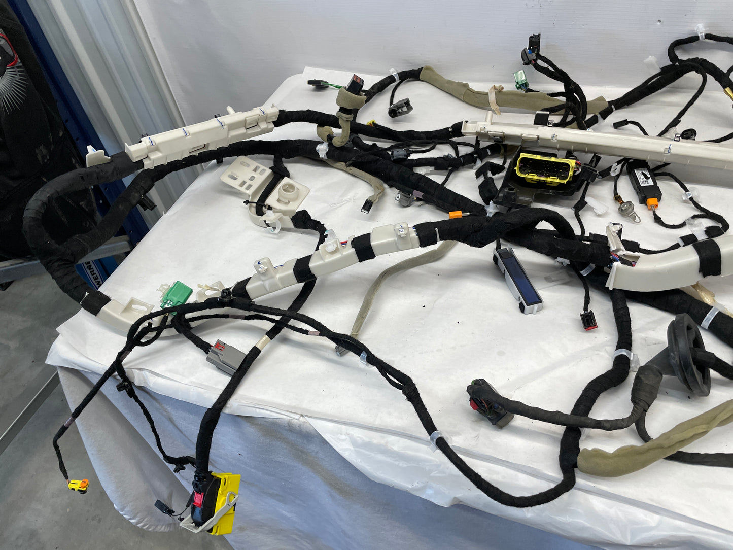 2014 Chevy SS Sedan Body Chassis Wire Wiring Harness OEM - Day's Parts Yard