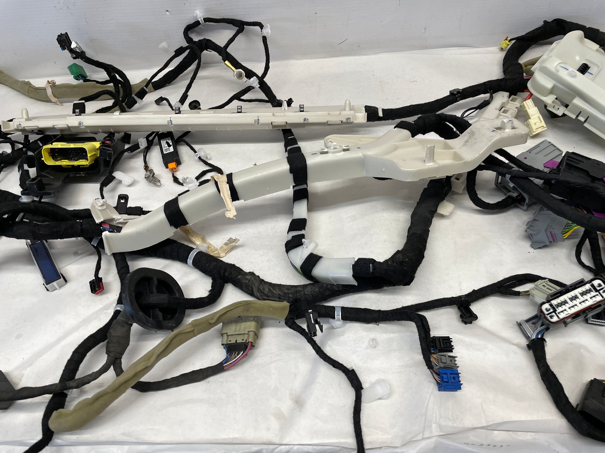 2014 Chevy SS Sedan Body Chassis Wire Wiring Harness OEM - Day's Parts Yard