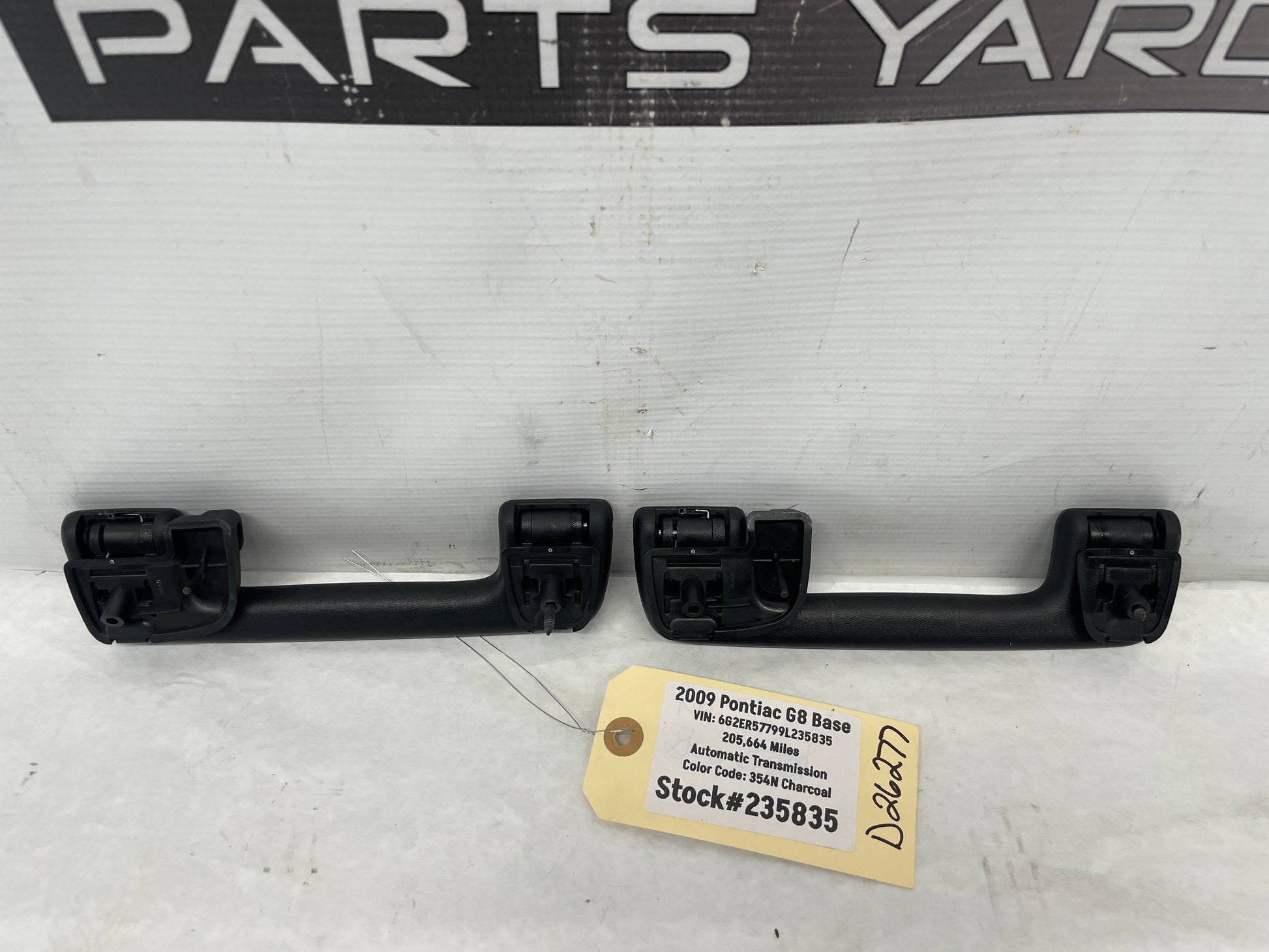 2009 Pontiac G8 Base RH & LH Grab Bars Handles OEM - Day's Parts Yard