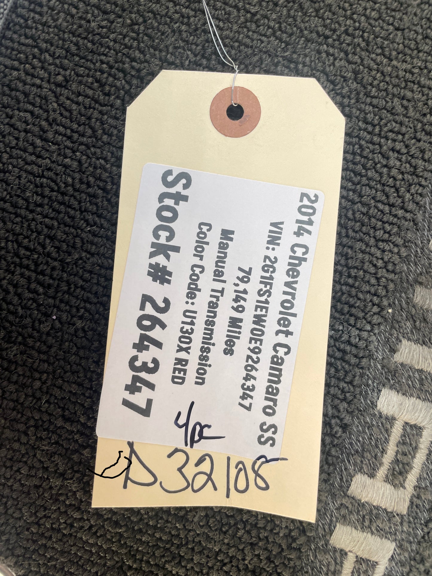 2014 Chevy Camaro SS Floor Mats Front and Rear OEM - Day's Parts Yard