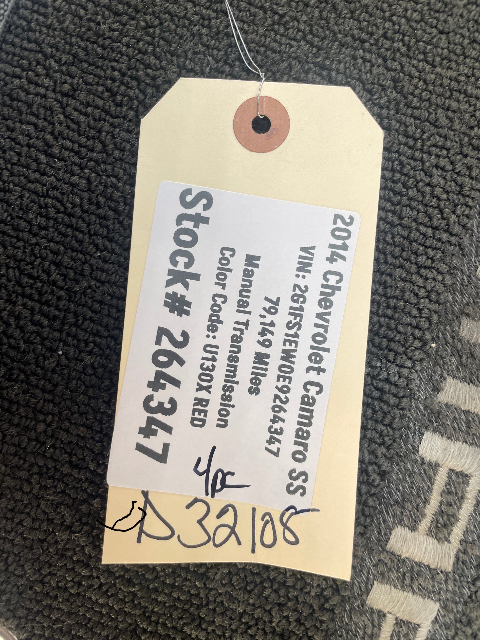 2014 Chevy Camaro SS Floor Mats Front and Rear OEM - Day's Parts Yard