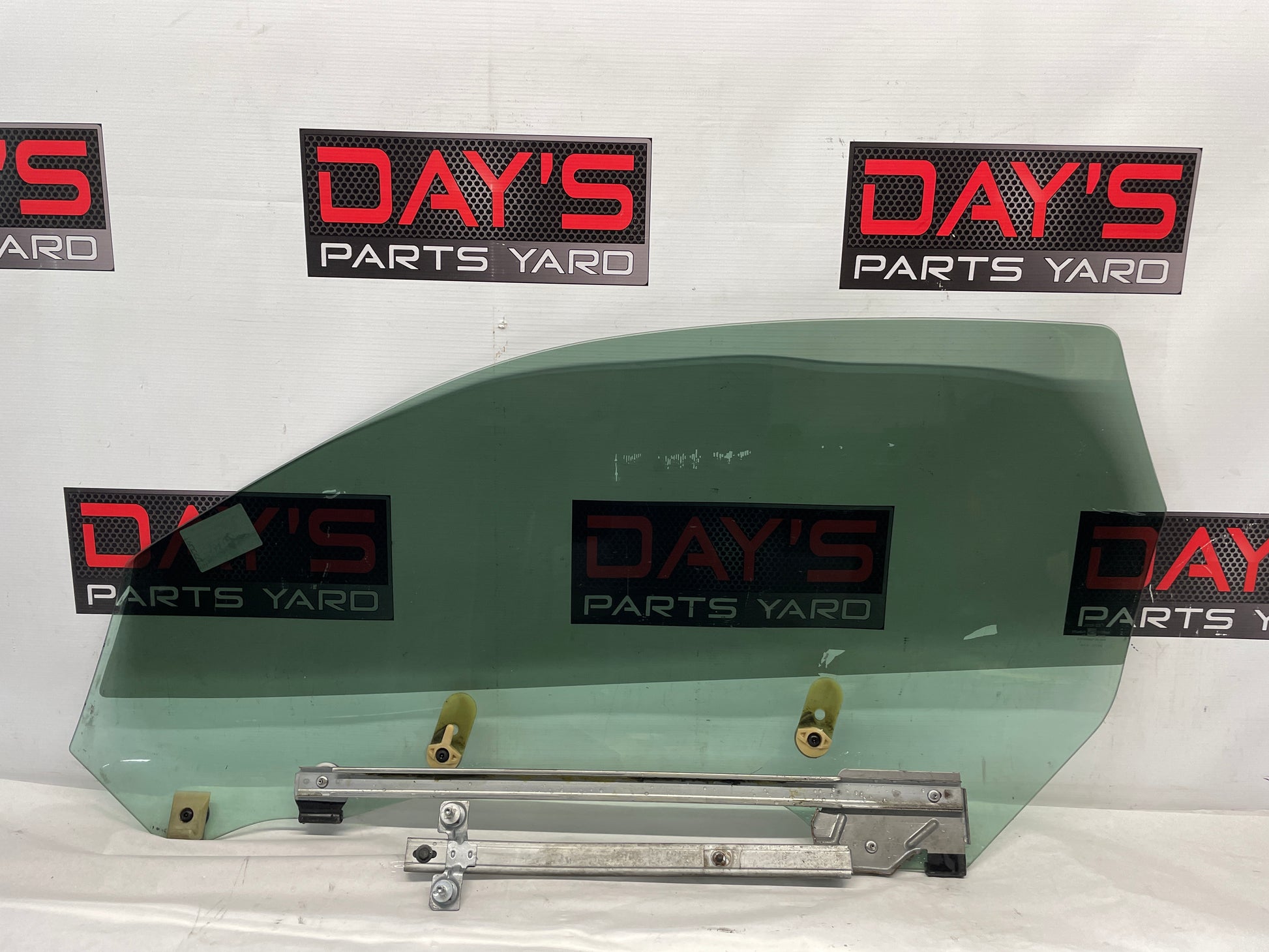 2000 Pontiac Firebird Formula RH Passenger Door Window Glass OEM - Day's Parts Yard