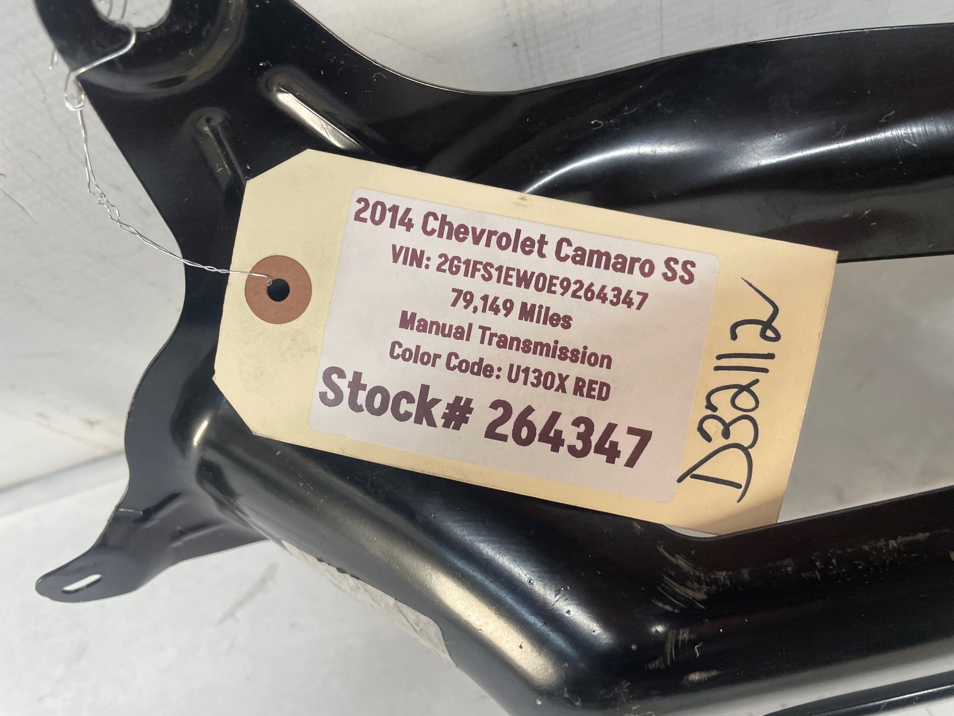2014 Chevy Camaro SS RH Passenger Taillight Tail Light Mounting Bracket OEM - Day's Parts Yard