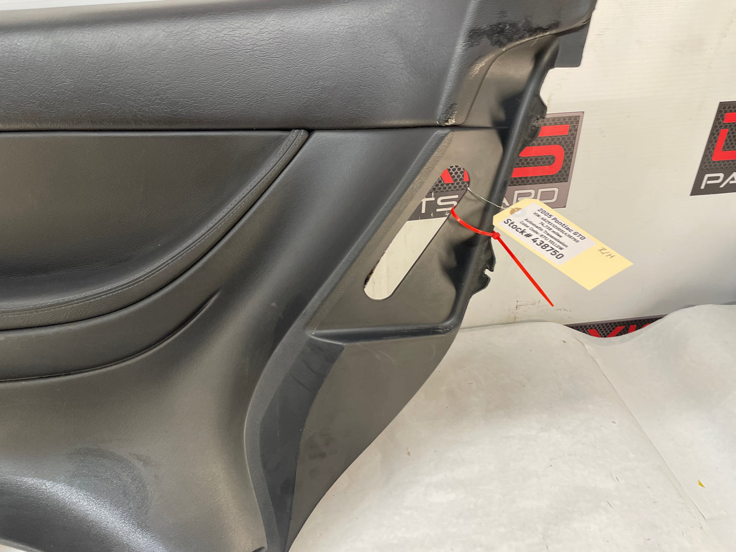 2005 Pontiac GTO RH Passenger Rear Interior Quarter Door Panel Trim Black OEM