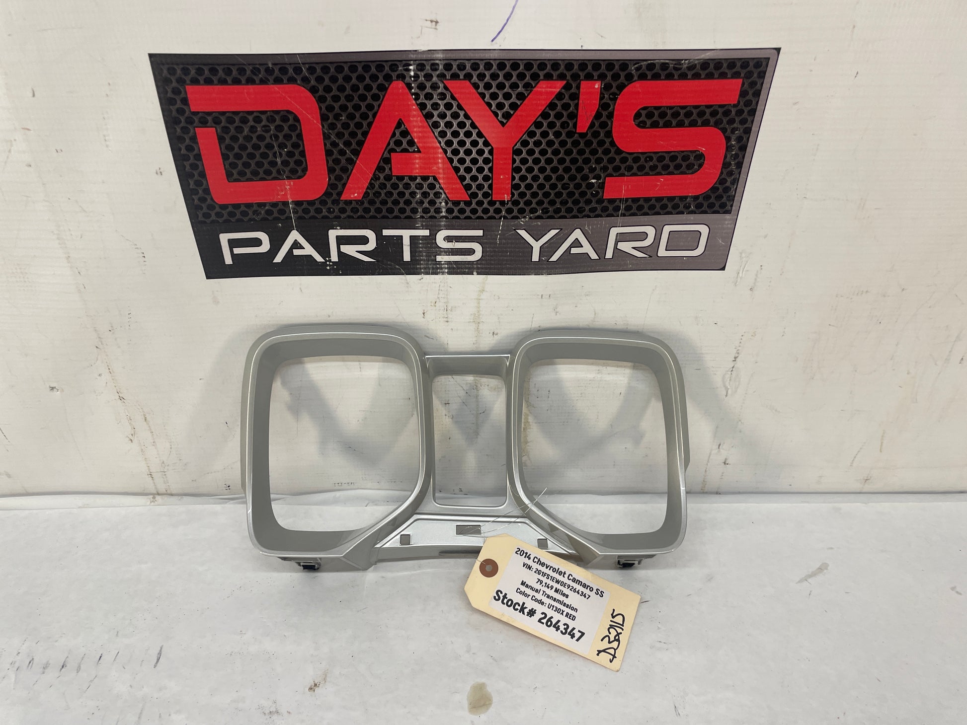 2014 Chevy Camaro SS Speedometer Gauge Cluster Bezel Trim Panel OEM - Day's Parts Yard