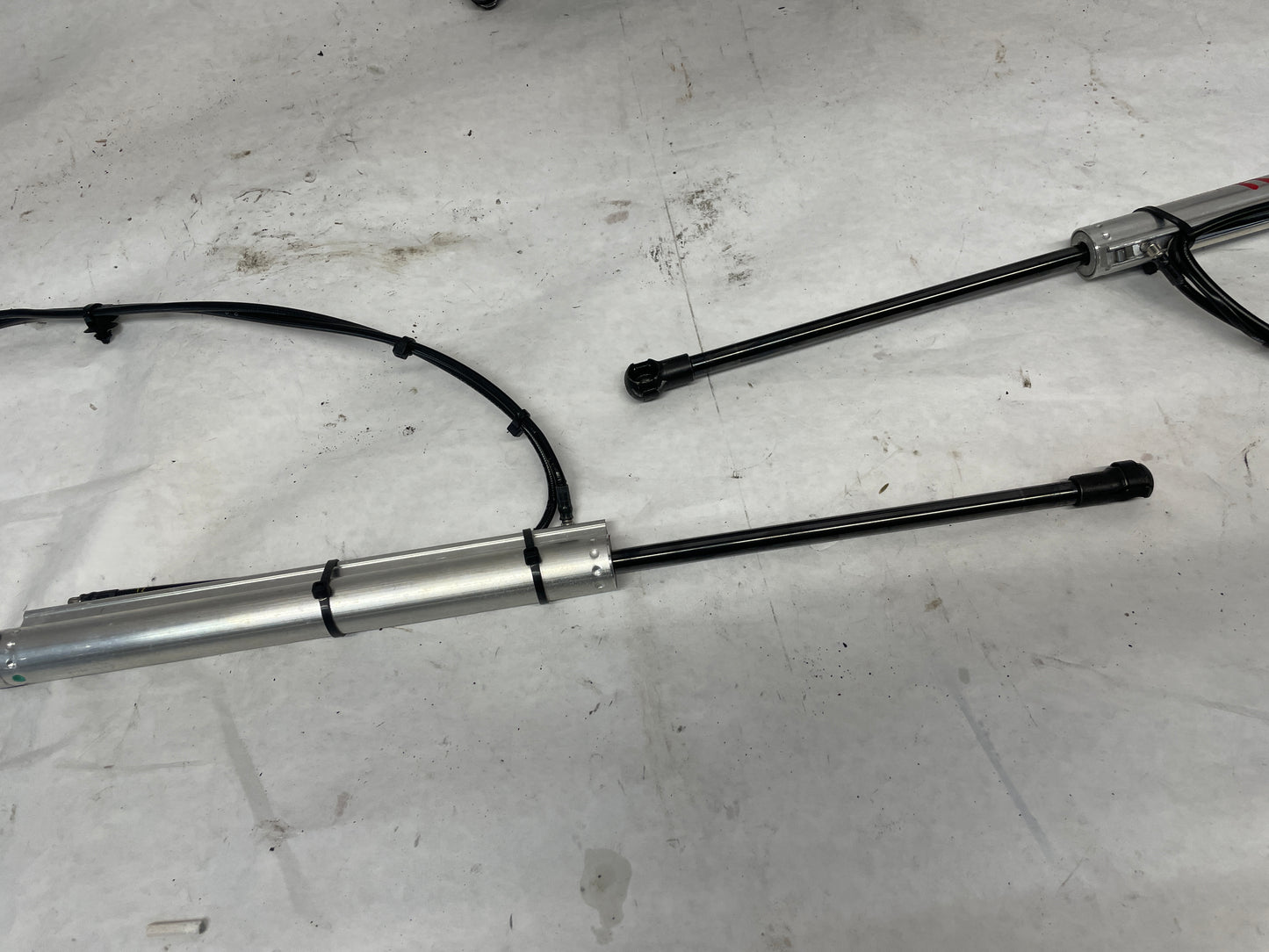 2014 Chevy Camaro ZL1 Convertible Roof Top Pump Hydraulic Motor w/ Cylinder OEM