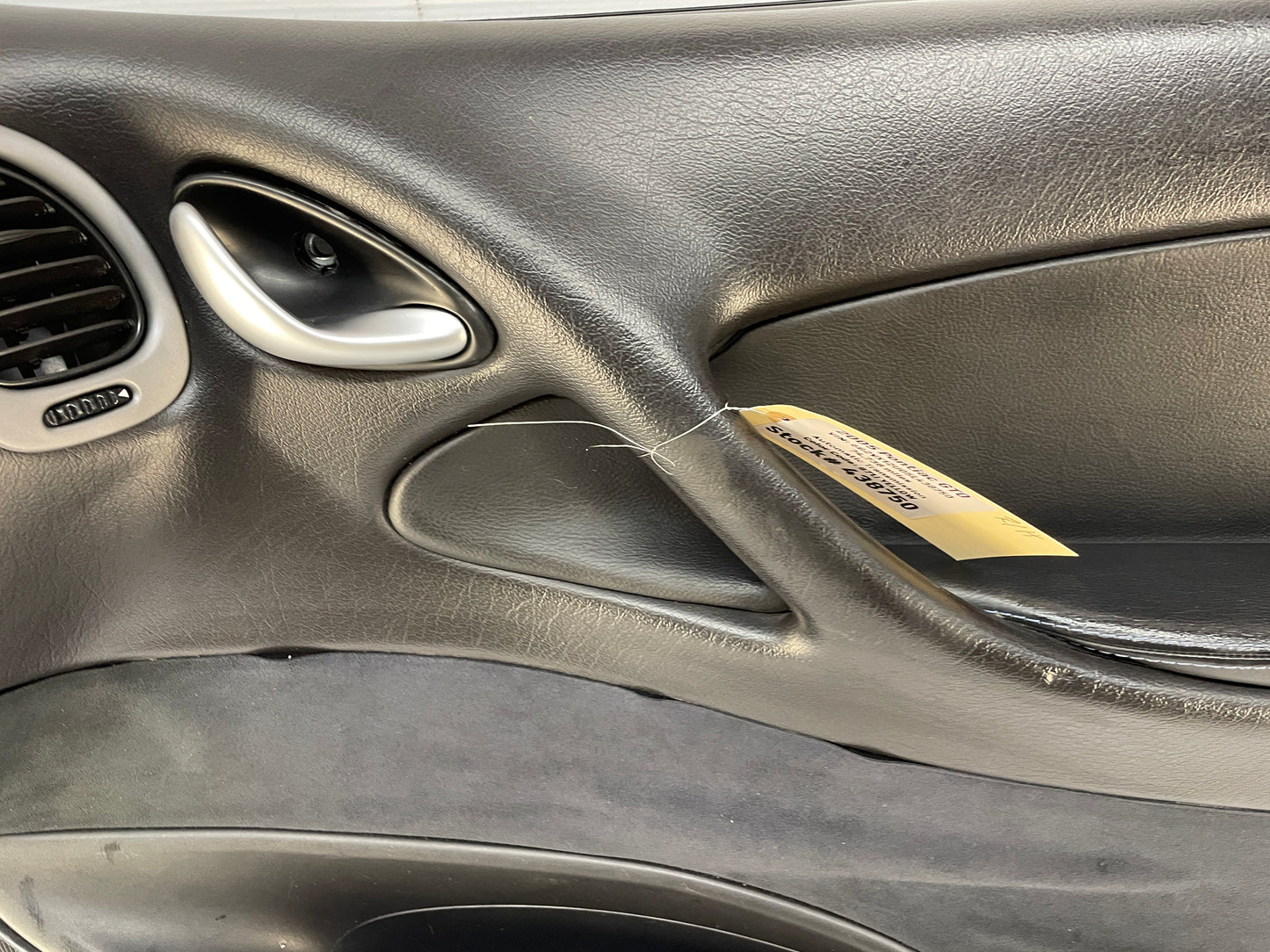 2005 Pontiac GTO RH Passenger Front Interior Door Panel Trim OEM