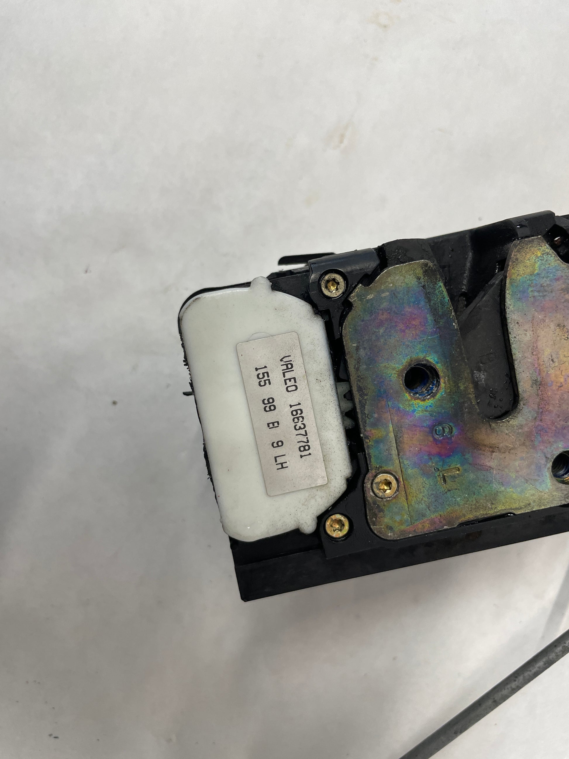 2000 Pontiac Firebird Trans Am LH Driver Door Power Lock Actuator OEM - Day's Parts Yard