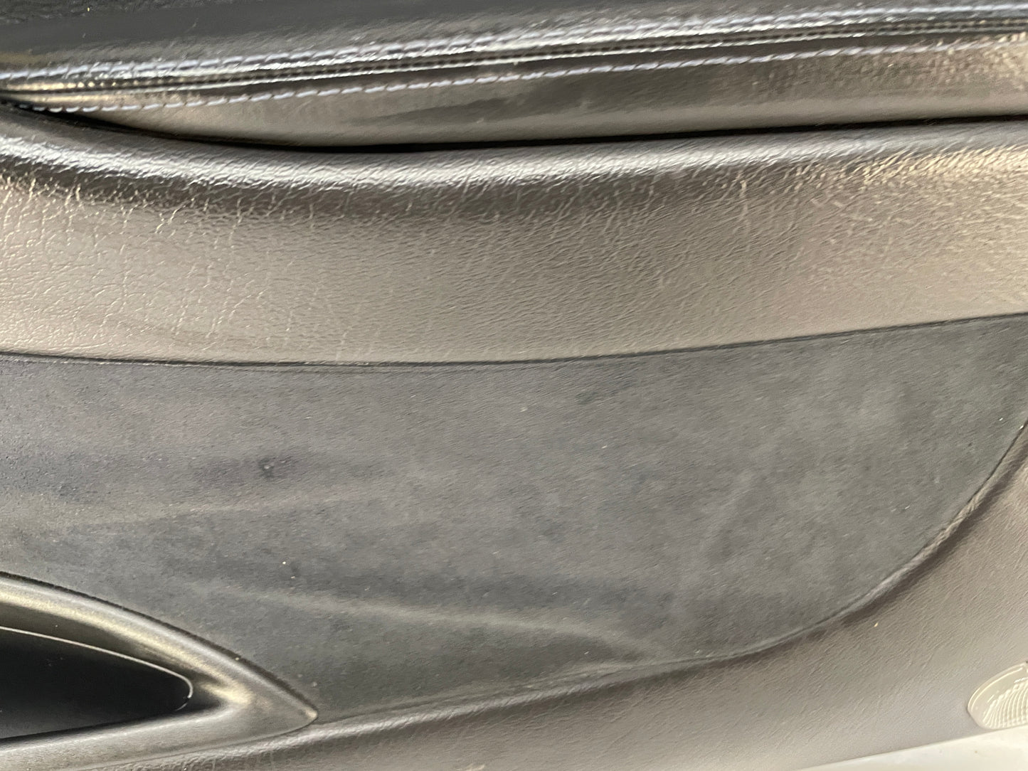 2005 Pontiac GTO RH Passenger Front Interior Door Panel Trim OEM