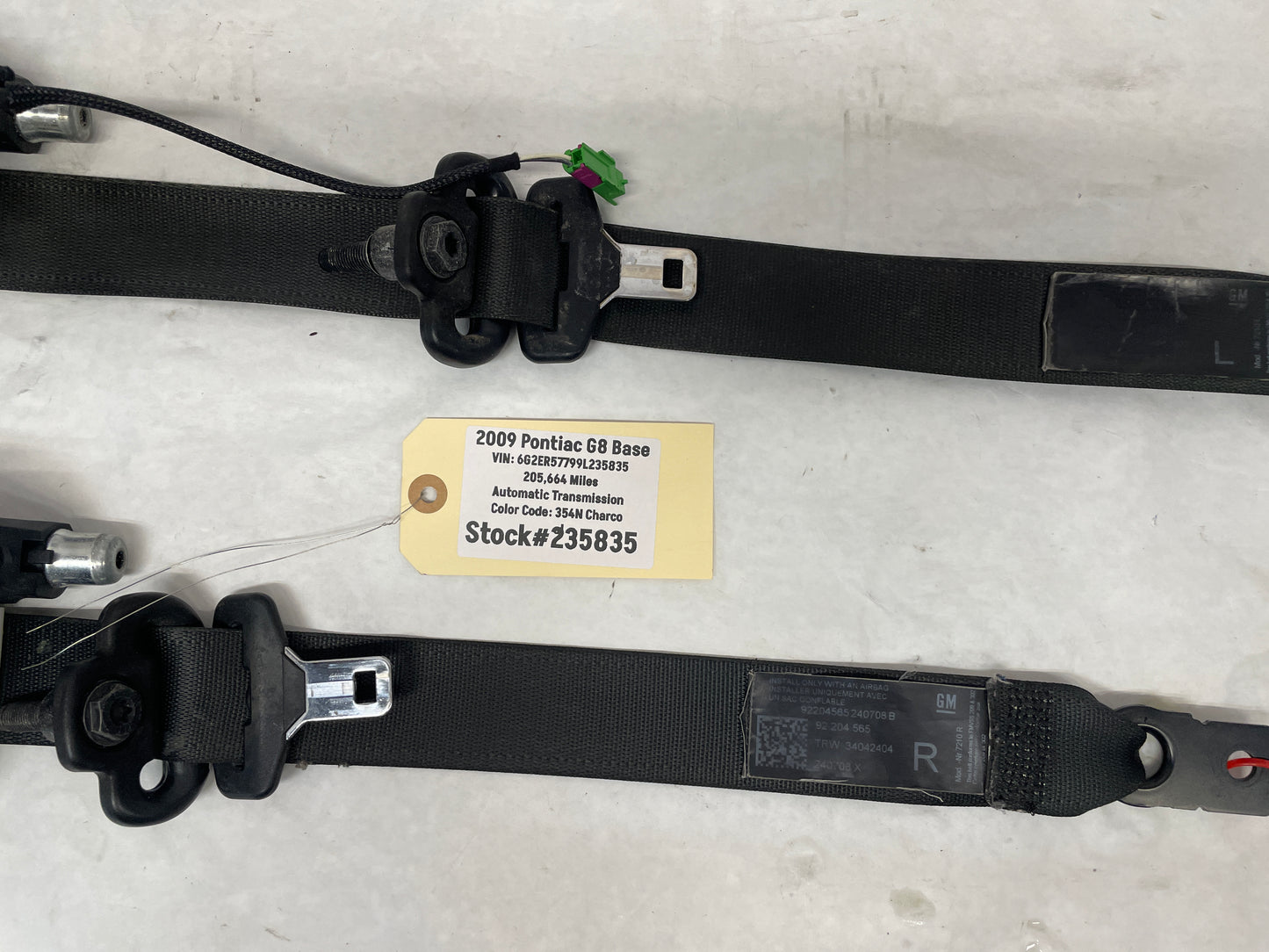 2009 Pontiac G8 Base RH & LH Front Seat Belts Retractors OEM - Day's Parts Yard