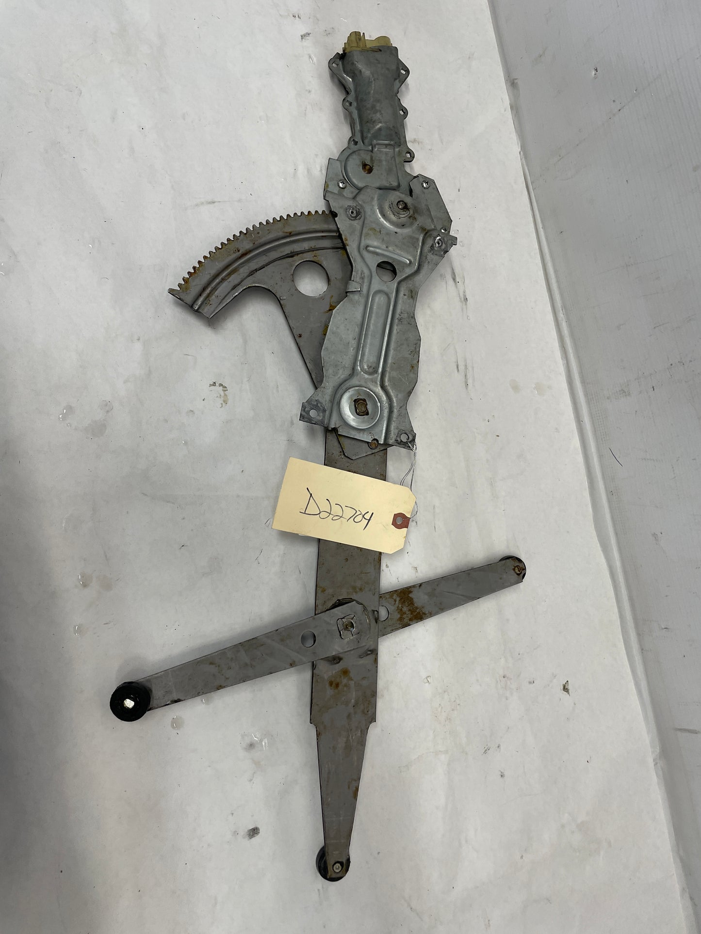 2000 Pontiac Firebird Formula RH Passenger Window Motor Regulator OEM - Day's Parts Yard