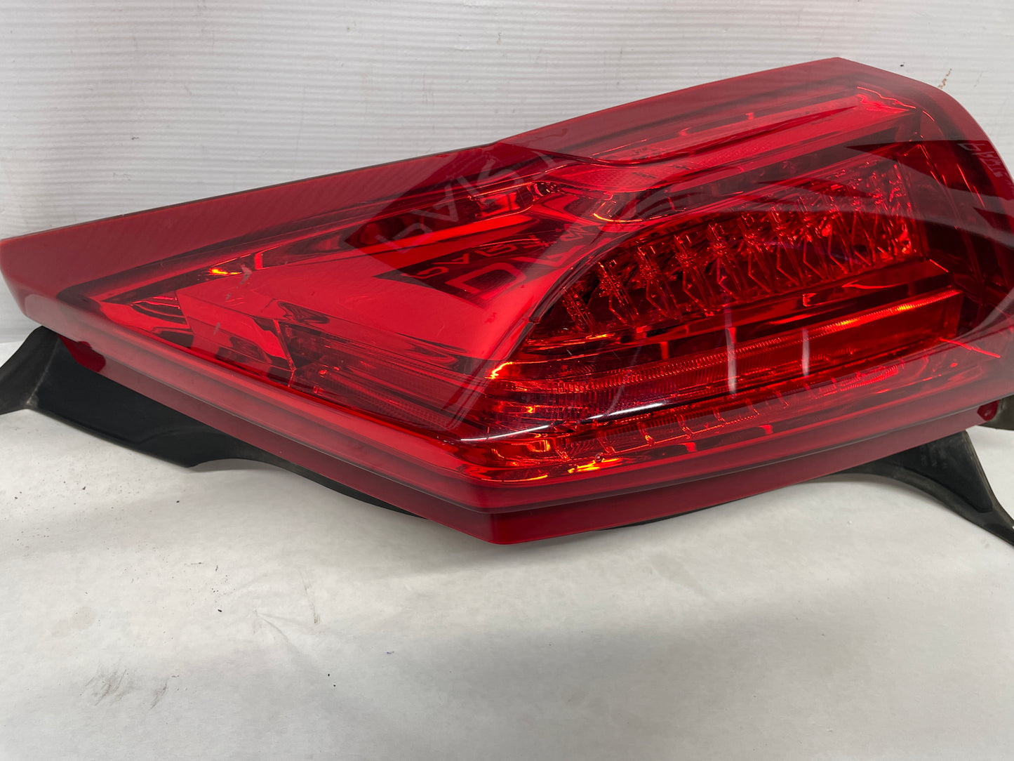 2016 Cadillac ATS-V Coupe Rear RH Passenger Tail Light Tail Light Lamp OEM