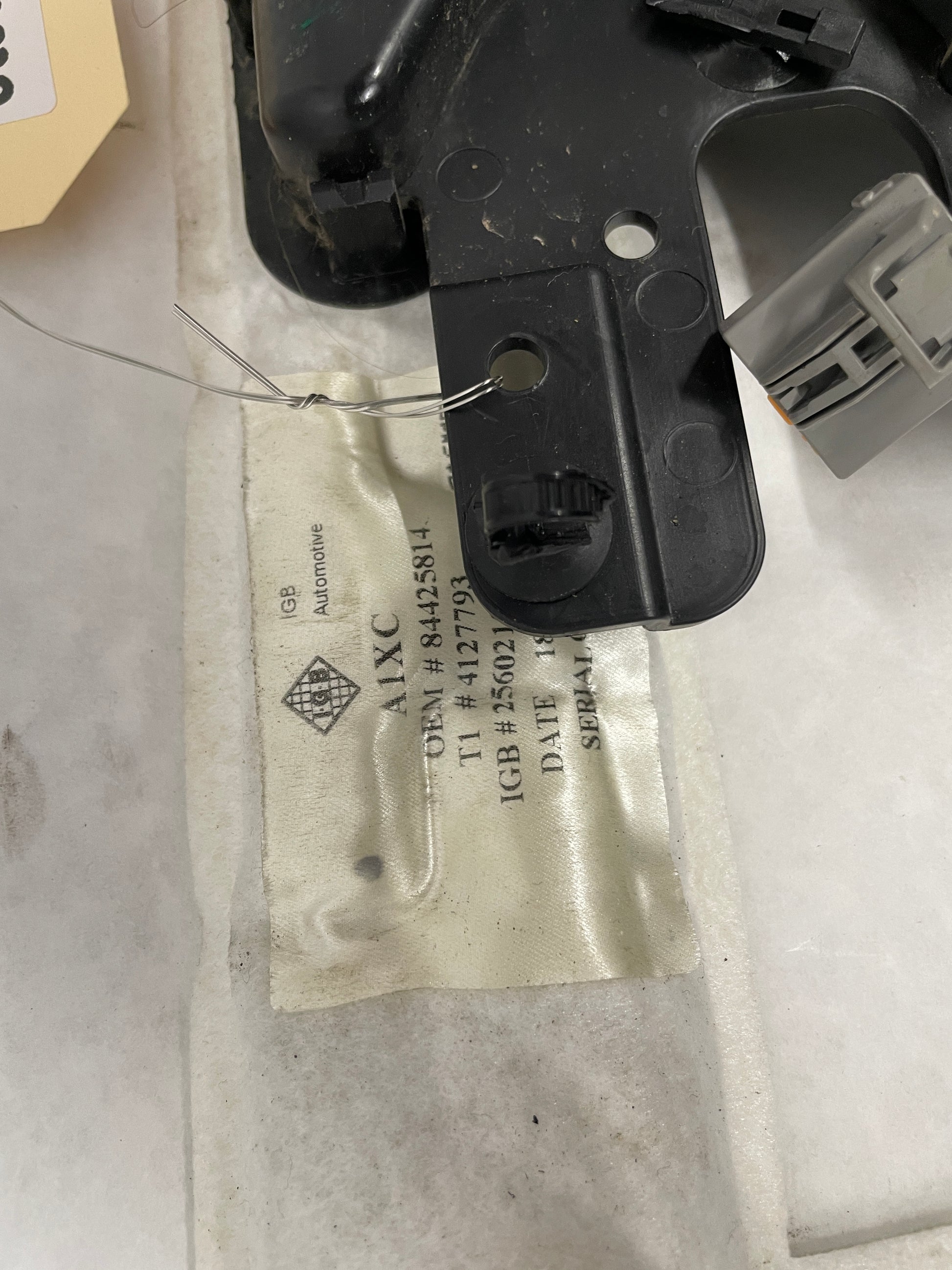 2019 Chevy Camaro SS Recaro LH Front Bottom Seat Mat OEM - Day's Parts Yard