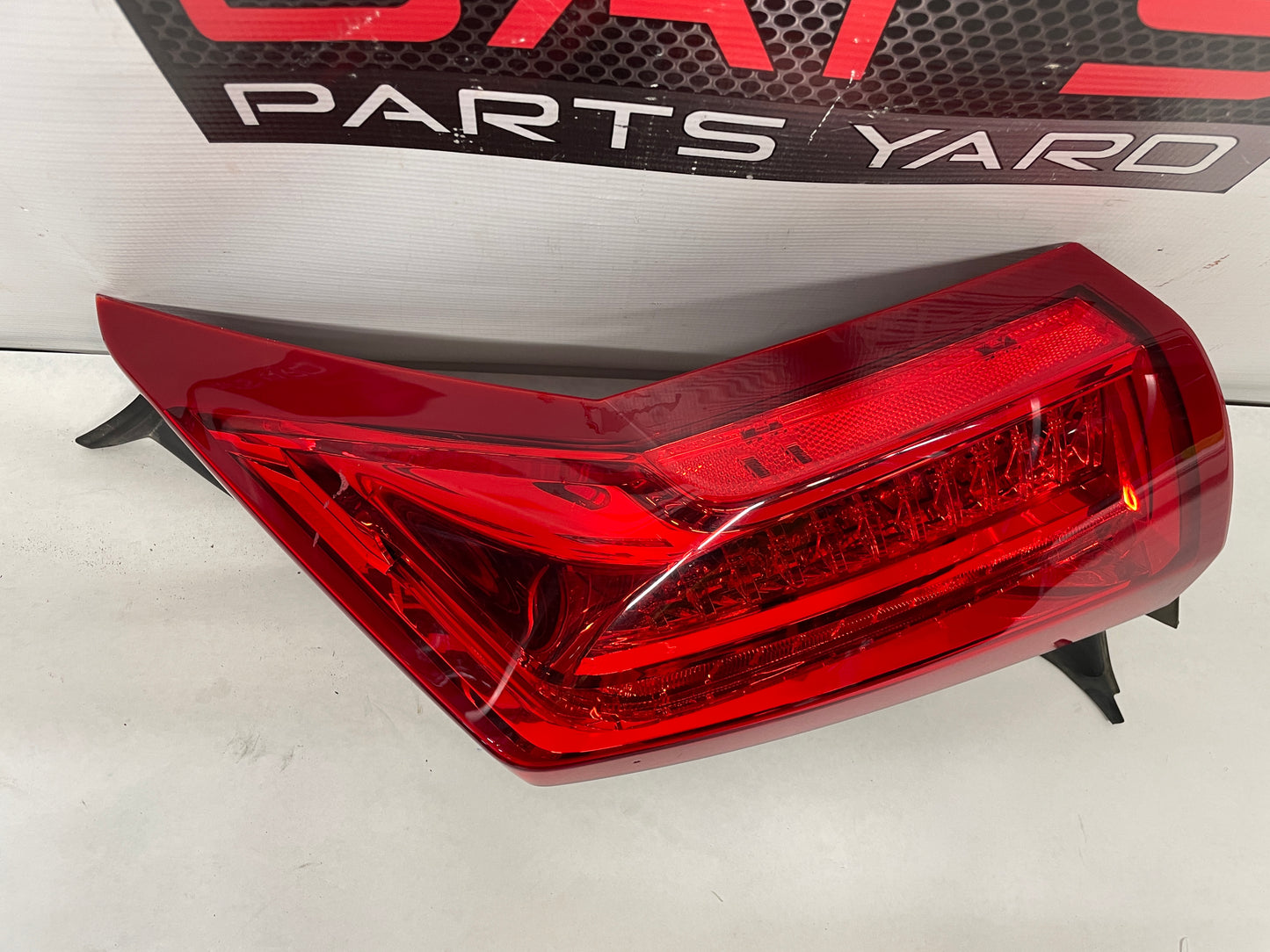 2016 Cadillac ATS-V Coupe Rear RH Passenger Tail Light Tail Light Lamp OEM