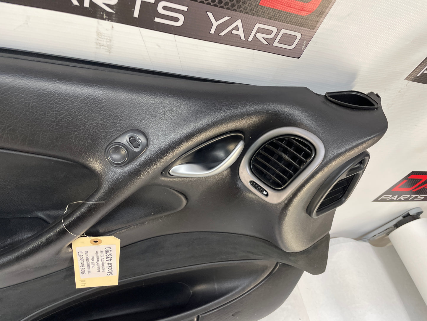 2005 Pontiac GTO LH Driver Front Interior Door Panel Trim OEM