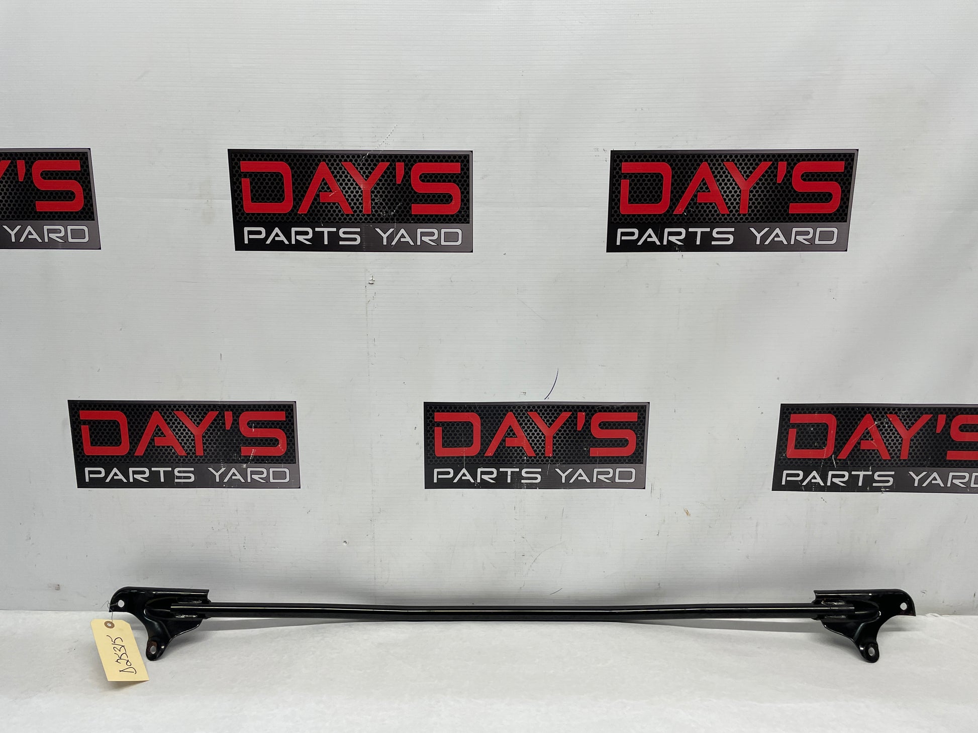 2006 Pontiac GTO Suspension Strut Tower Brace OEM - Day's Parts Yard