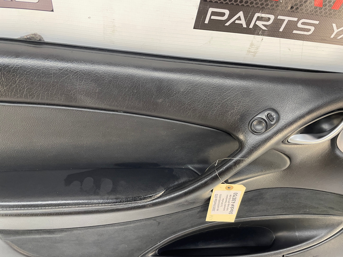 2005 Pontiac GTO LH Driver Front Interior Door Panel Trim OEM