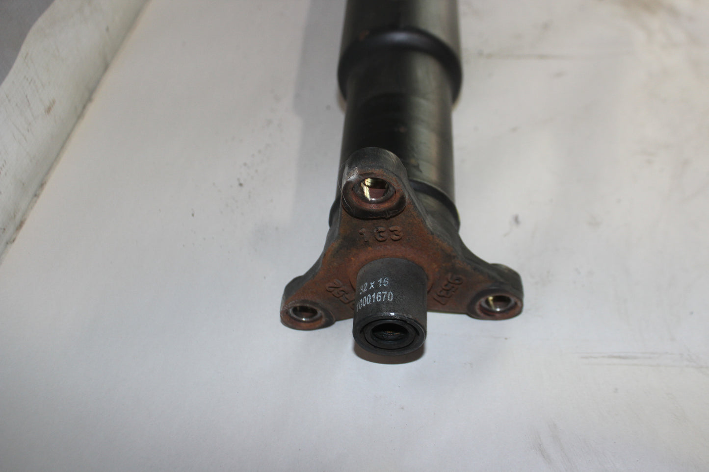 2014 Chevy SS Sedan Drive Shaft Driveshaft  OEM