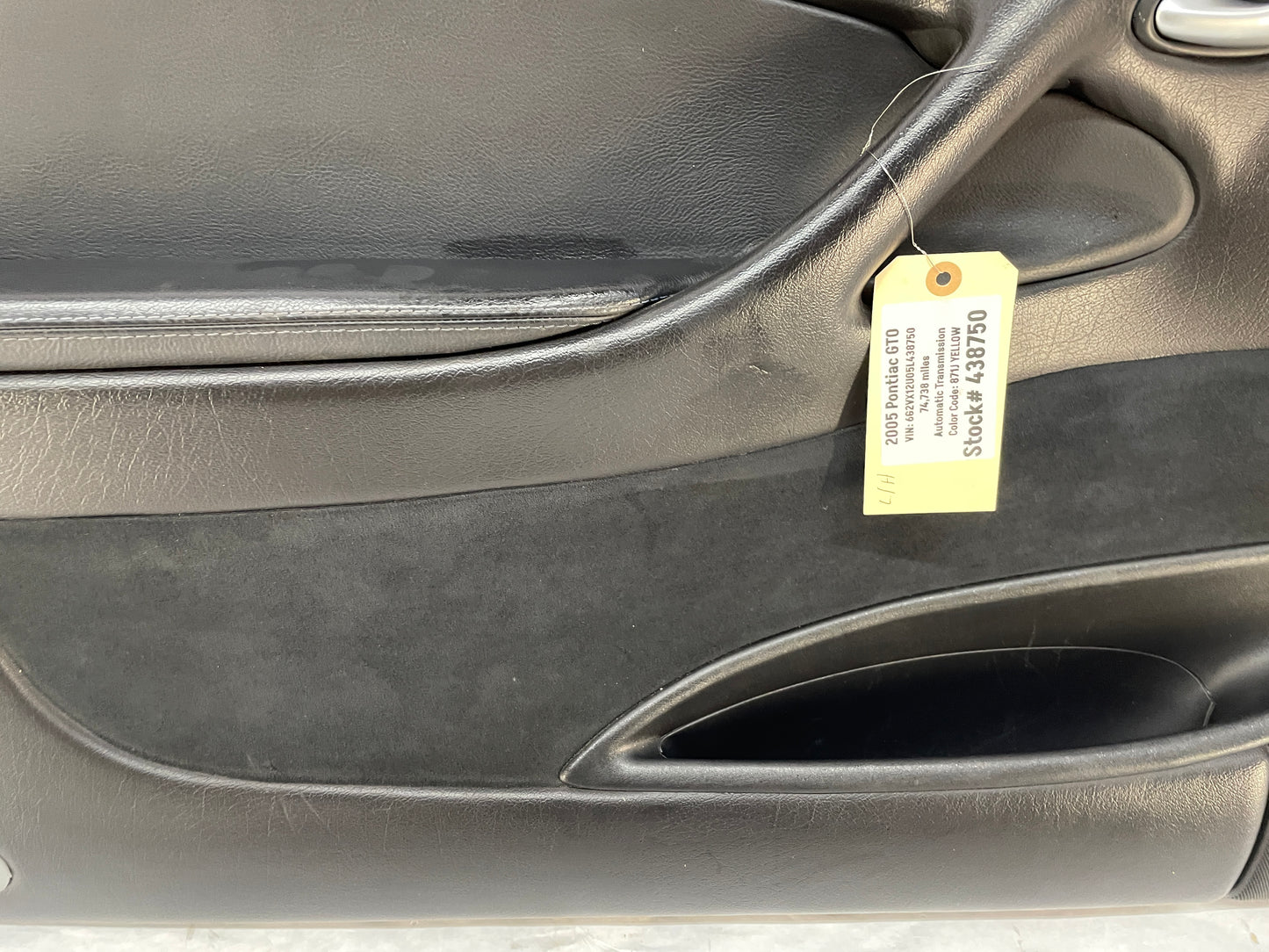 2005 Pontiac GTO LH Driver Front Interior Door Panel Trim OEM