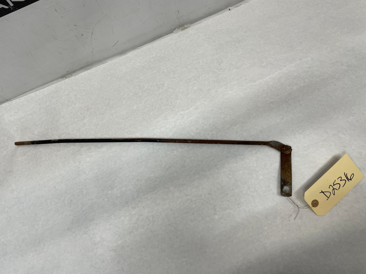 2006 Pontiac GTO Transmission Shifter Linkage Rod OEM - Day's Parts Yard