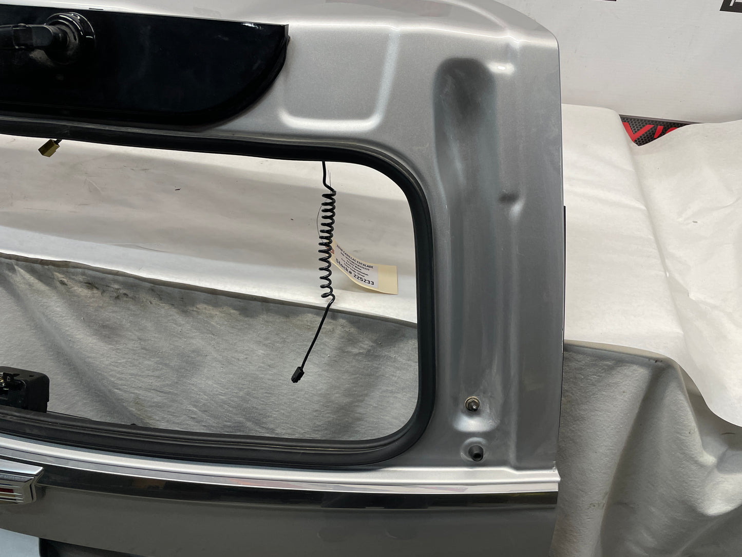 2018 Cadillac Escalade Rear Trunk Lid Tailgate Liftgate Hatch OEM