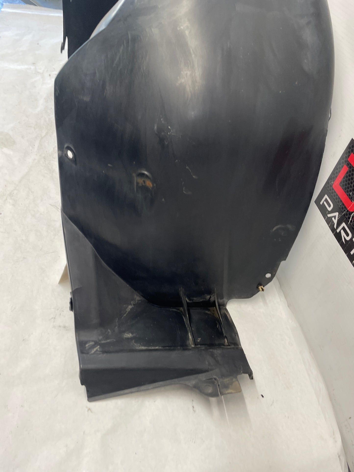 2009 Pontiac G8 Base RH Passenger Front Fender Wheel Well Liner OEM - Day's Parts Yard