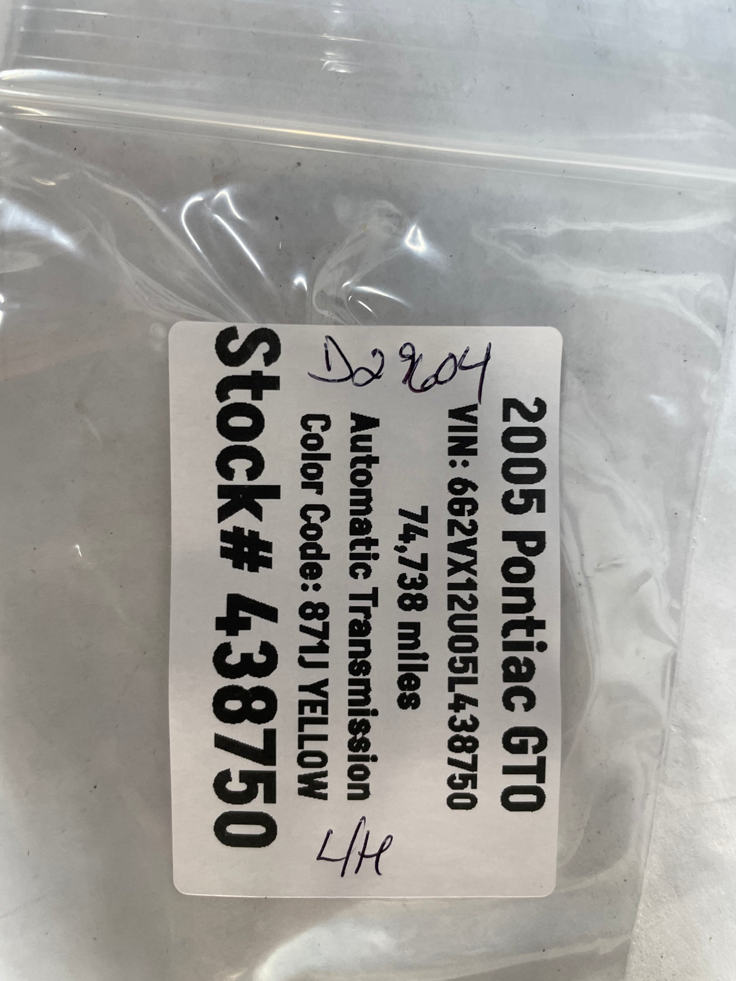 2005 Pontiac GTO Interior Door Lock Knob w/ Outer Trim OEM