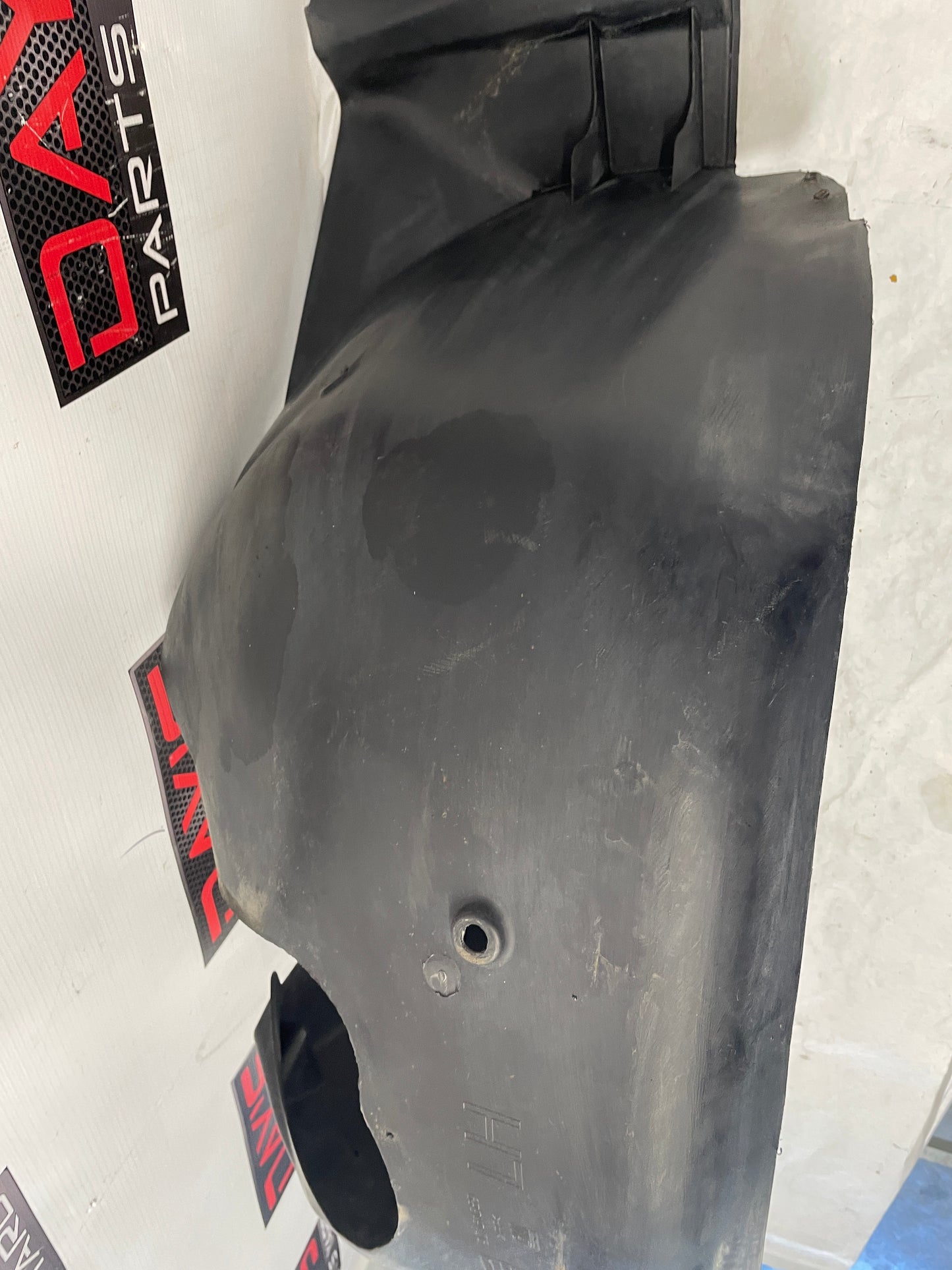 2009 Pontiac G8 Base LH Driver Front Fender Wheel Well Liner OEM - Day's Parts Yard