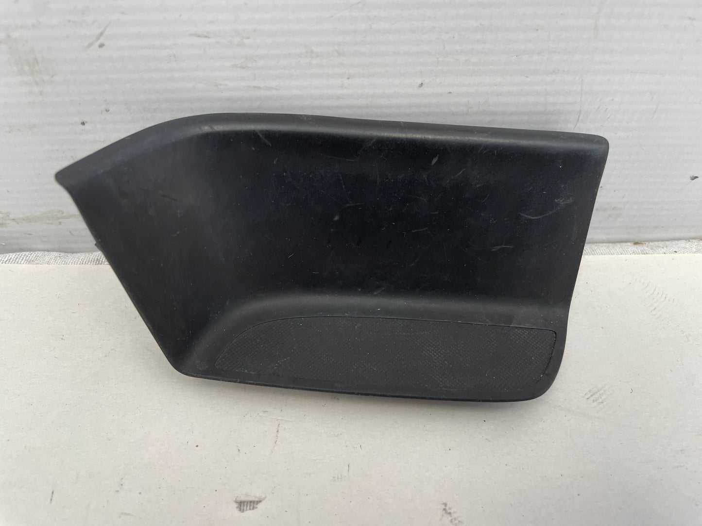 2015 Chevy SS Sedan Front RH Passenger Door Panel Pull Rubber Insert OEM - Day's Parts Yard