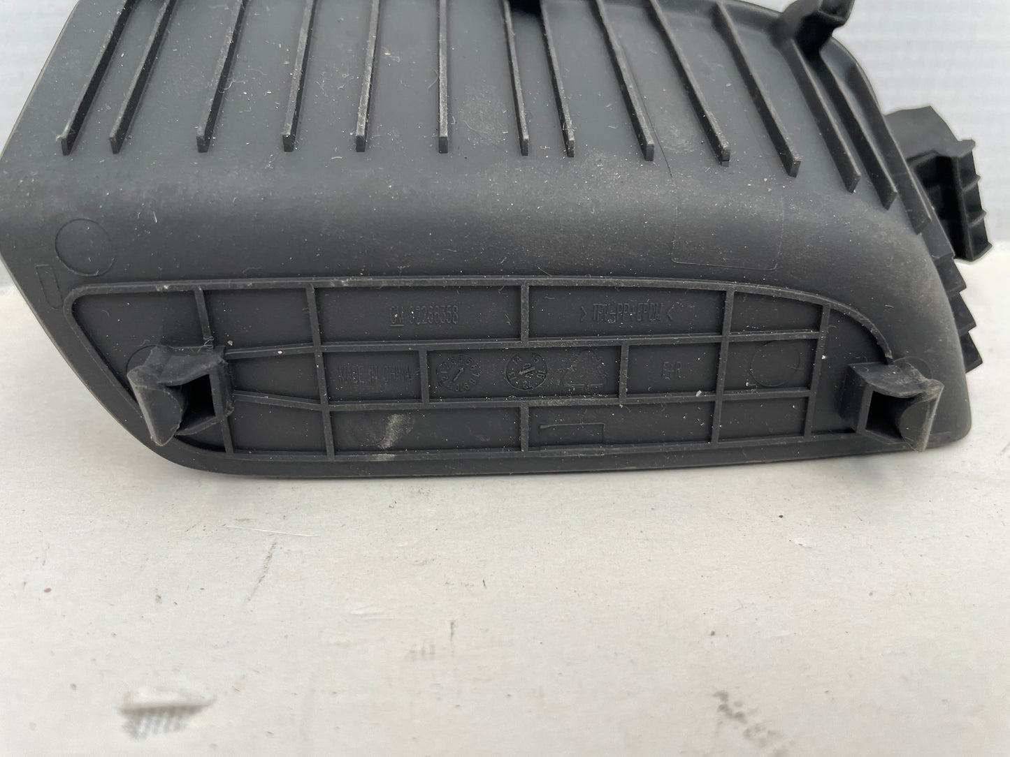 2015 Chevy SS Sedan Front RH Passenger Door Panel Pull Rubber Insert OEM - Day's Parts Yard