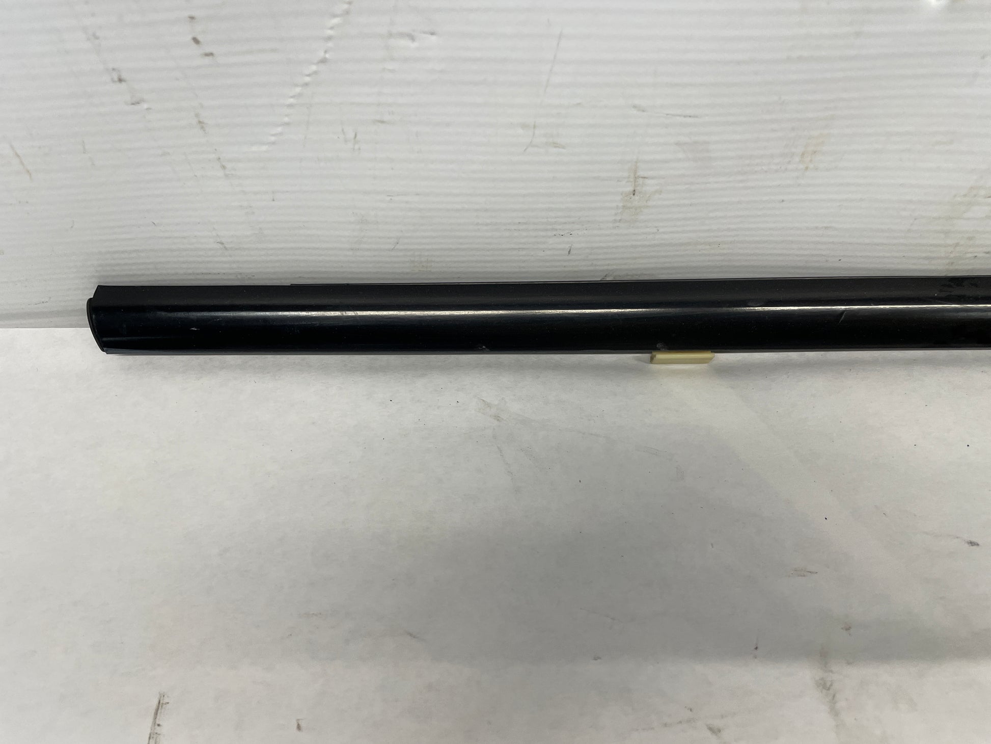2005 Pontiac GTO RH Passenger Door Window Belt Molding Trim OEM - Day's Parts Yard