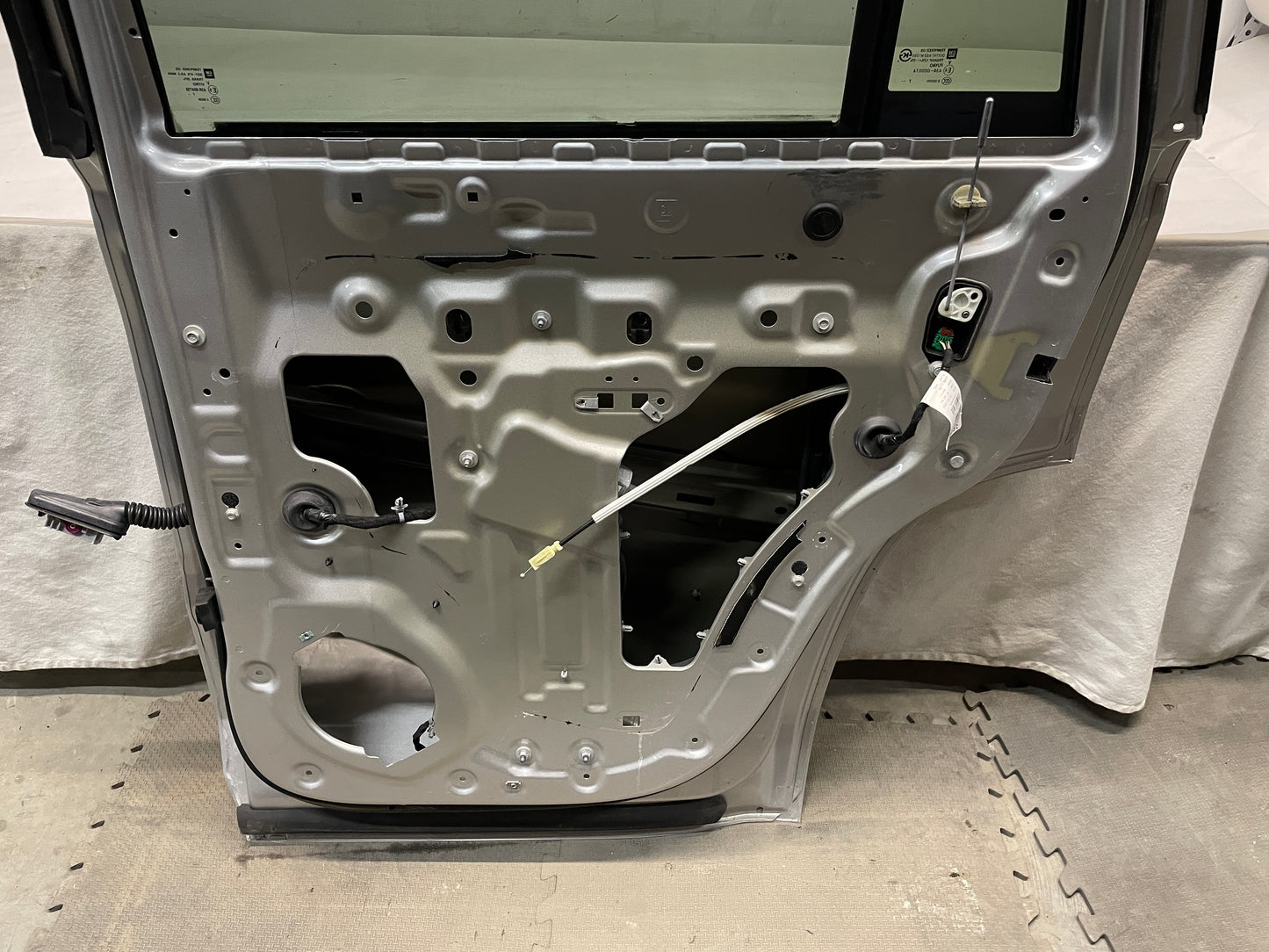 2018 Cadillac Escalade RH Passenger Rear Exterior Door Silver OEM