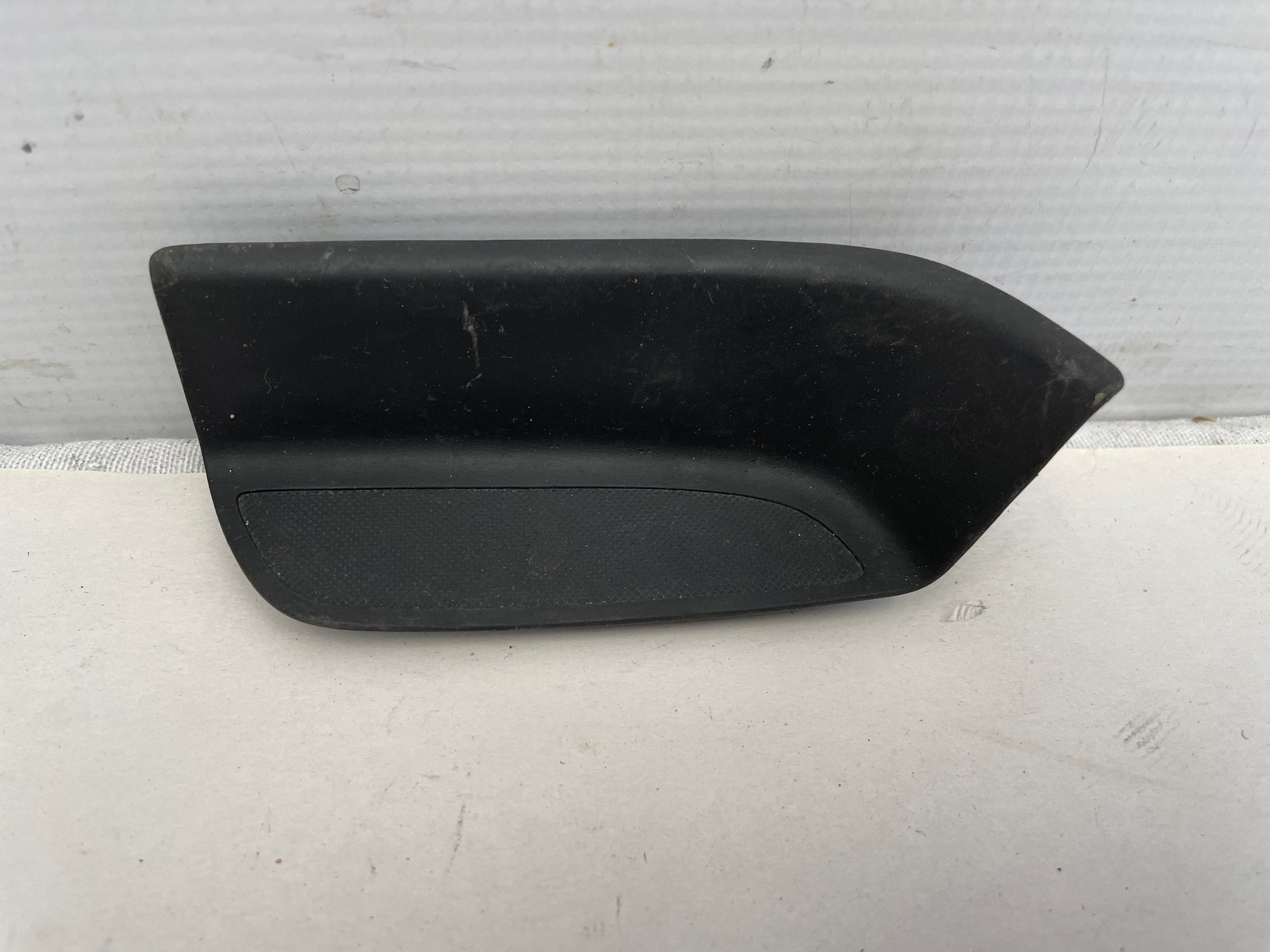 2015 Chevy SS Sedan Rear LH Driver Door Panel Pull Rubber Insert  OEM - Day's Parts Yard