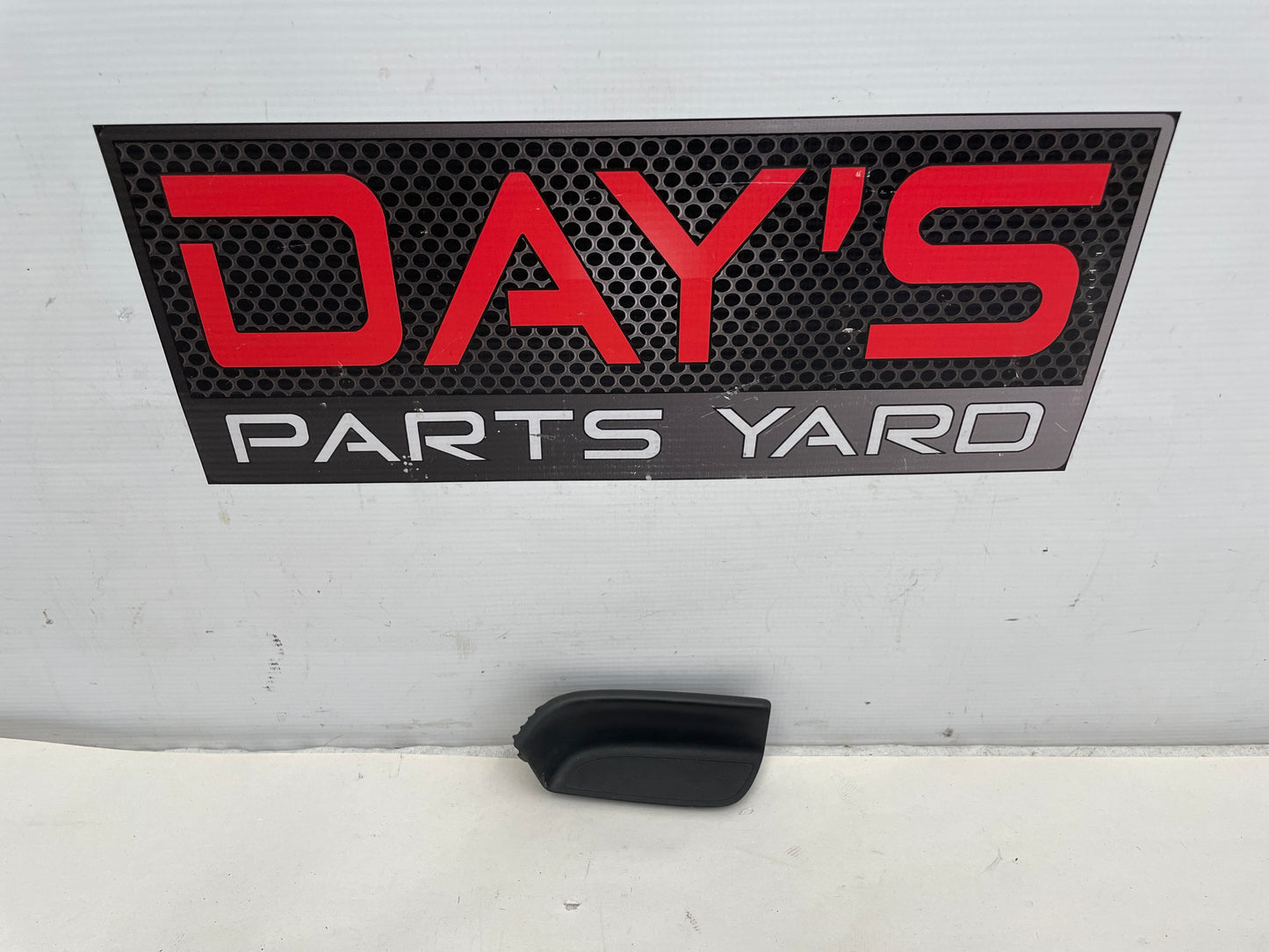 2015 Chevy SS Sedan Rear RH Passenger Door Panel Pull Rubber Insert  OEM - Day's Parts Yard