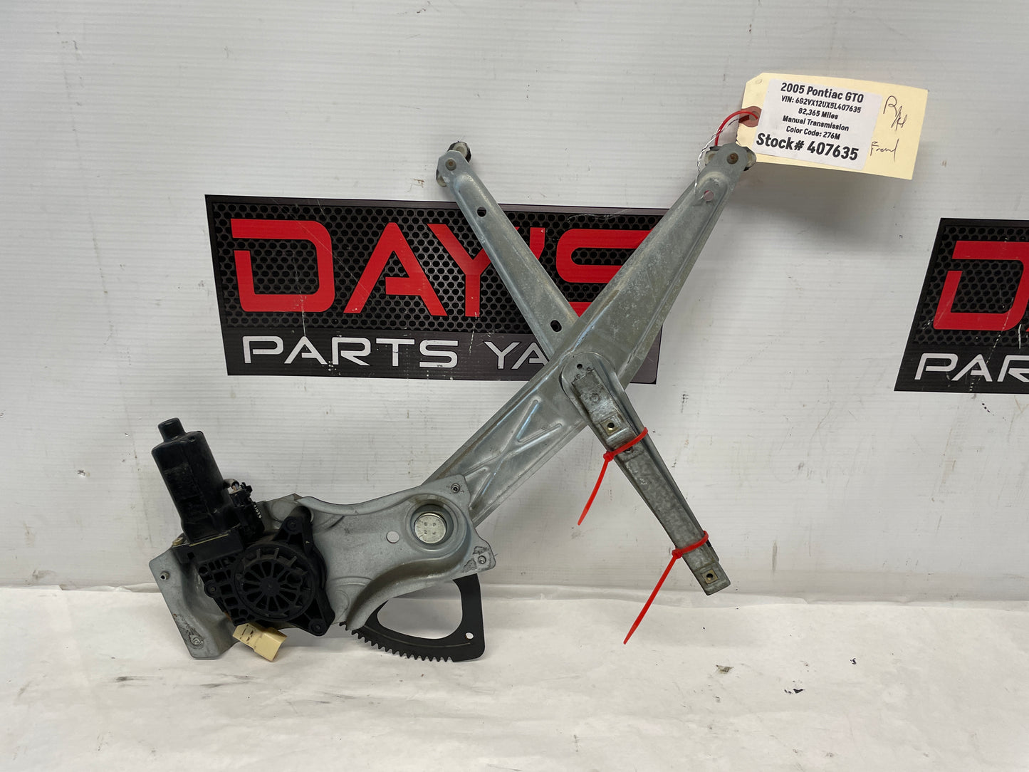 2005 Pontiac GTO RH Passenger Front Window Regulator Motor OEM