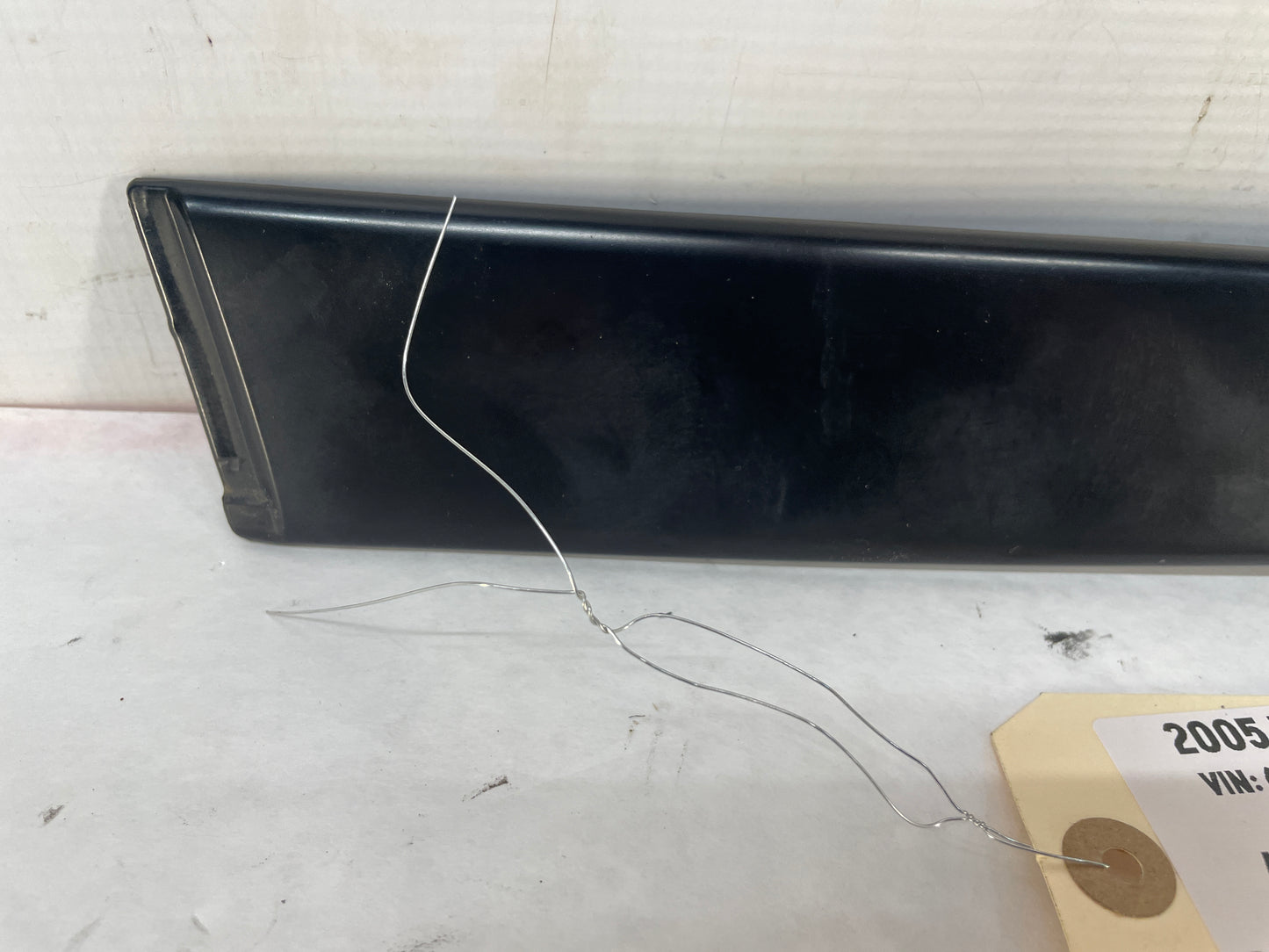 2005 Pontiac GTO LH Driver Exterior B Pillar Window Trim Applique Cover OEM - Day's Parts Yard
