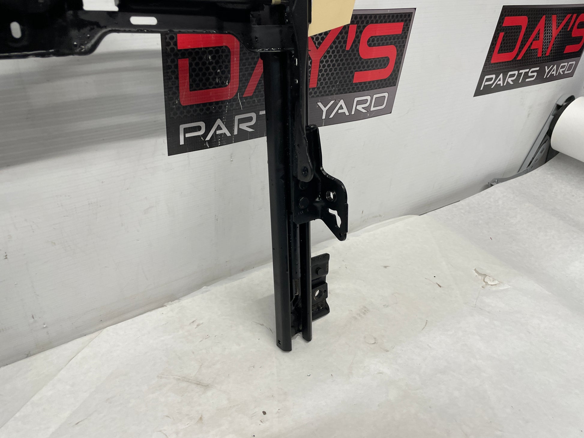 2019 Chevy Camaro SS RH Passenger Front Seat Frame Rail OEM - Day's Parts Yard