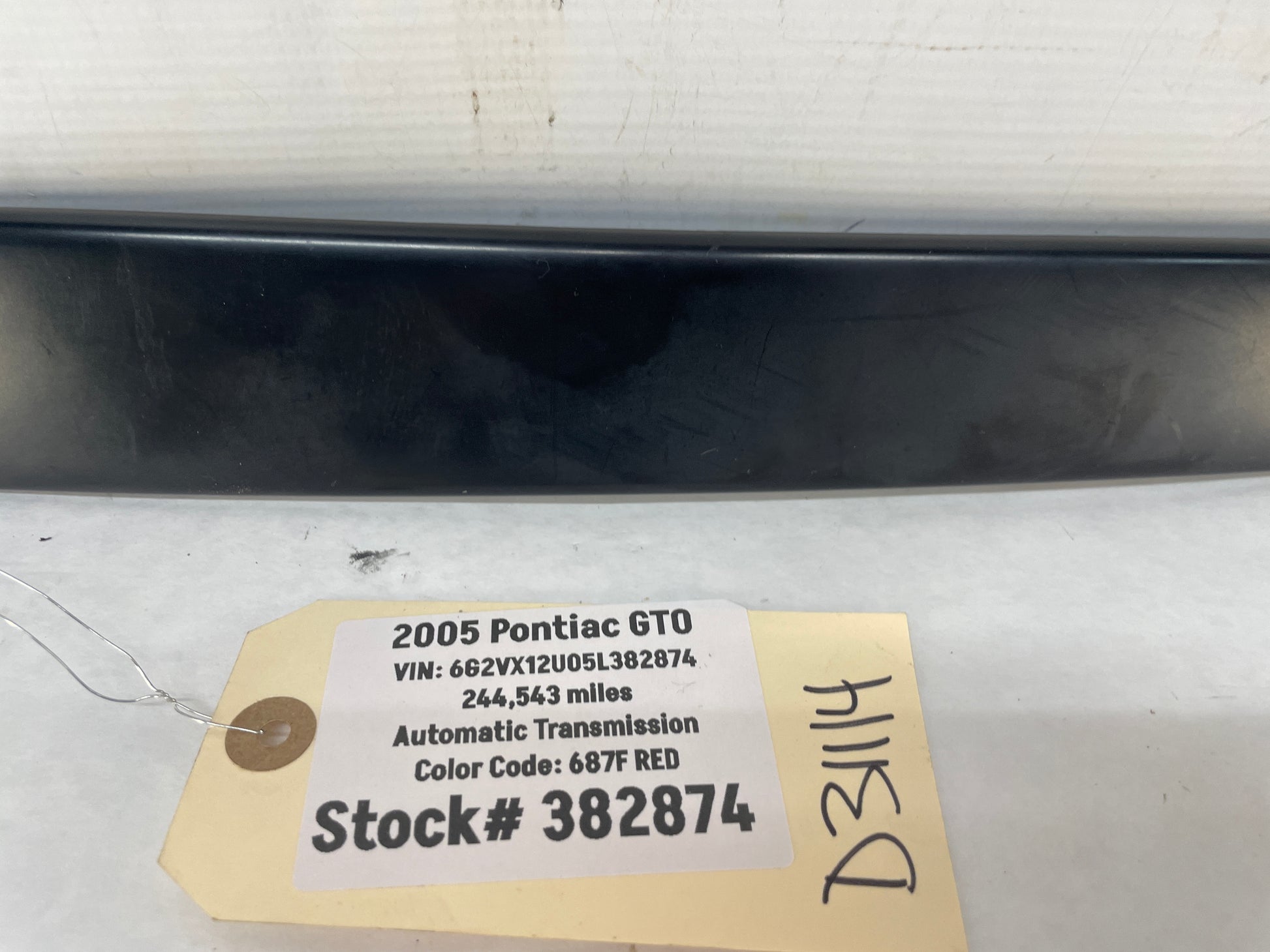 2005 Pontiac GTO LH Driver Exterior B Pillar Window Trim Applique Cover OEM - Day's Parts Yard